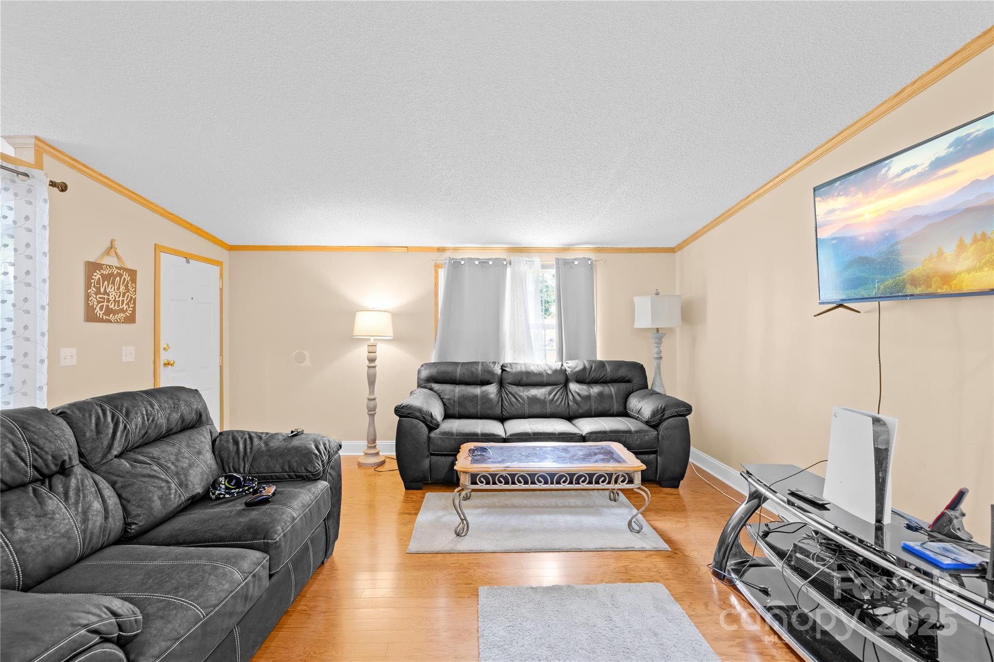 Stones Edge - Residential