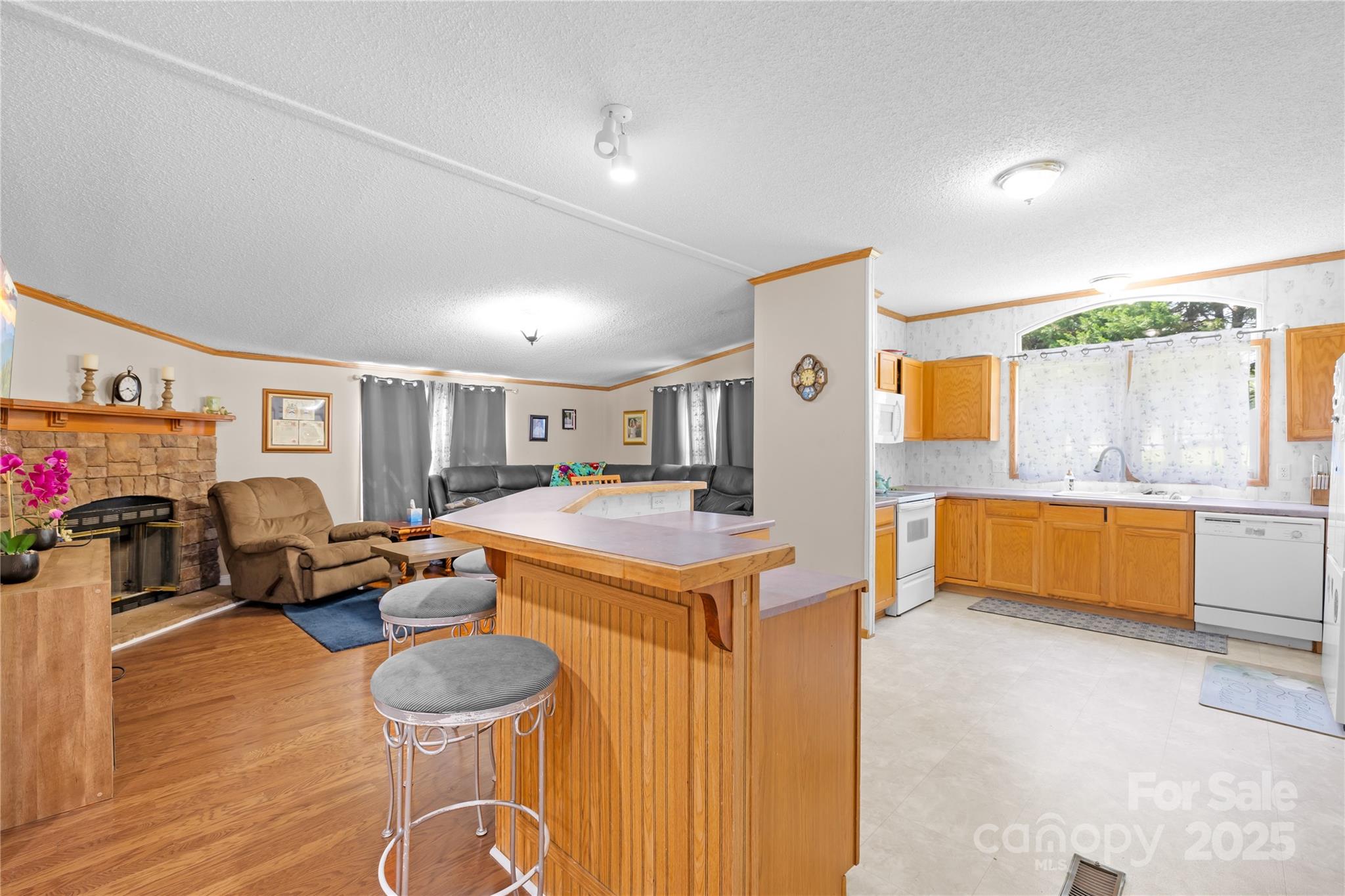 Stones Edge - Residential