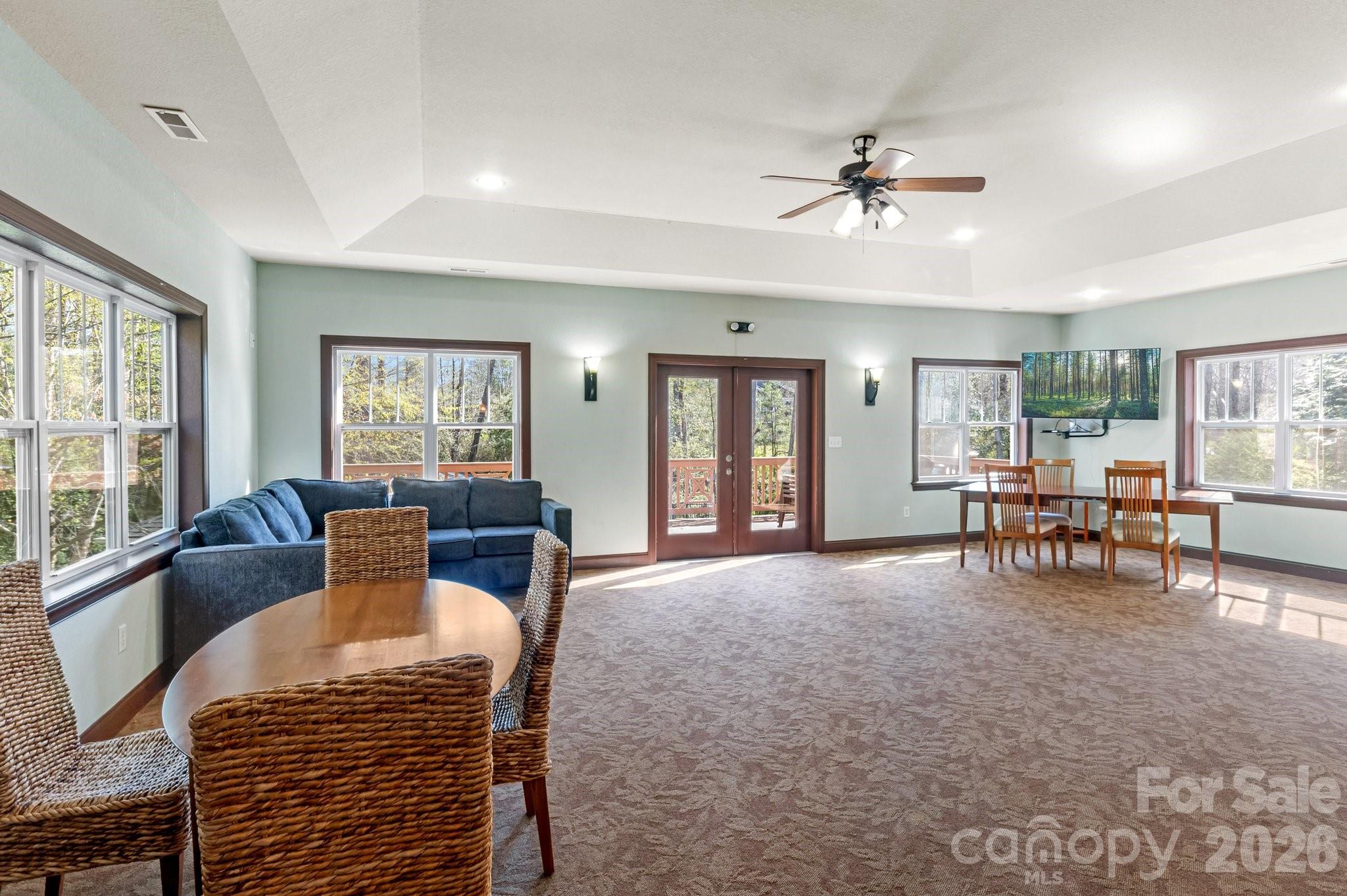 Fox Glen - Residential