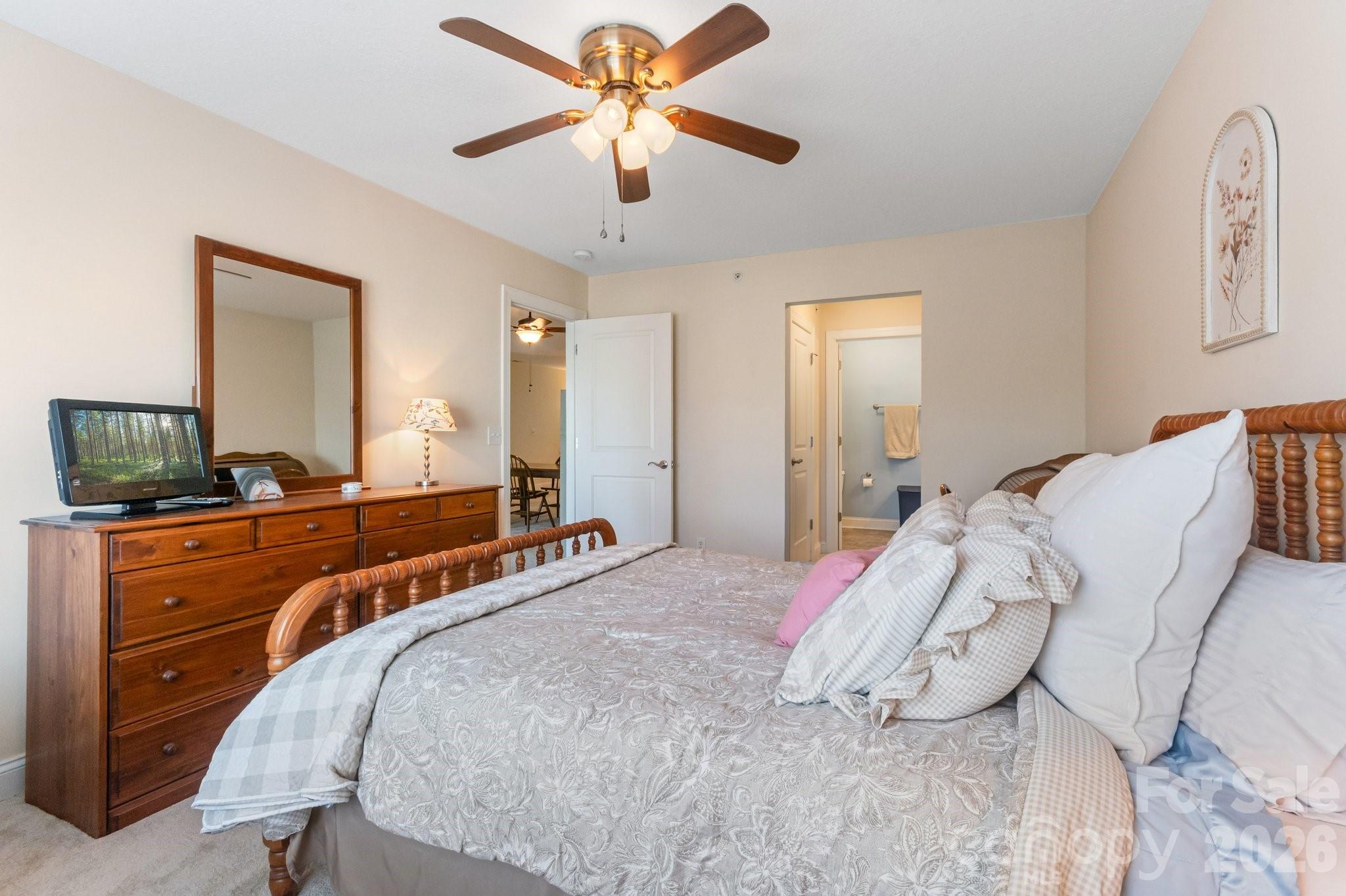 Fox Glen - Residential