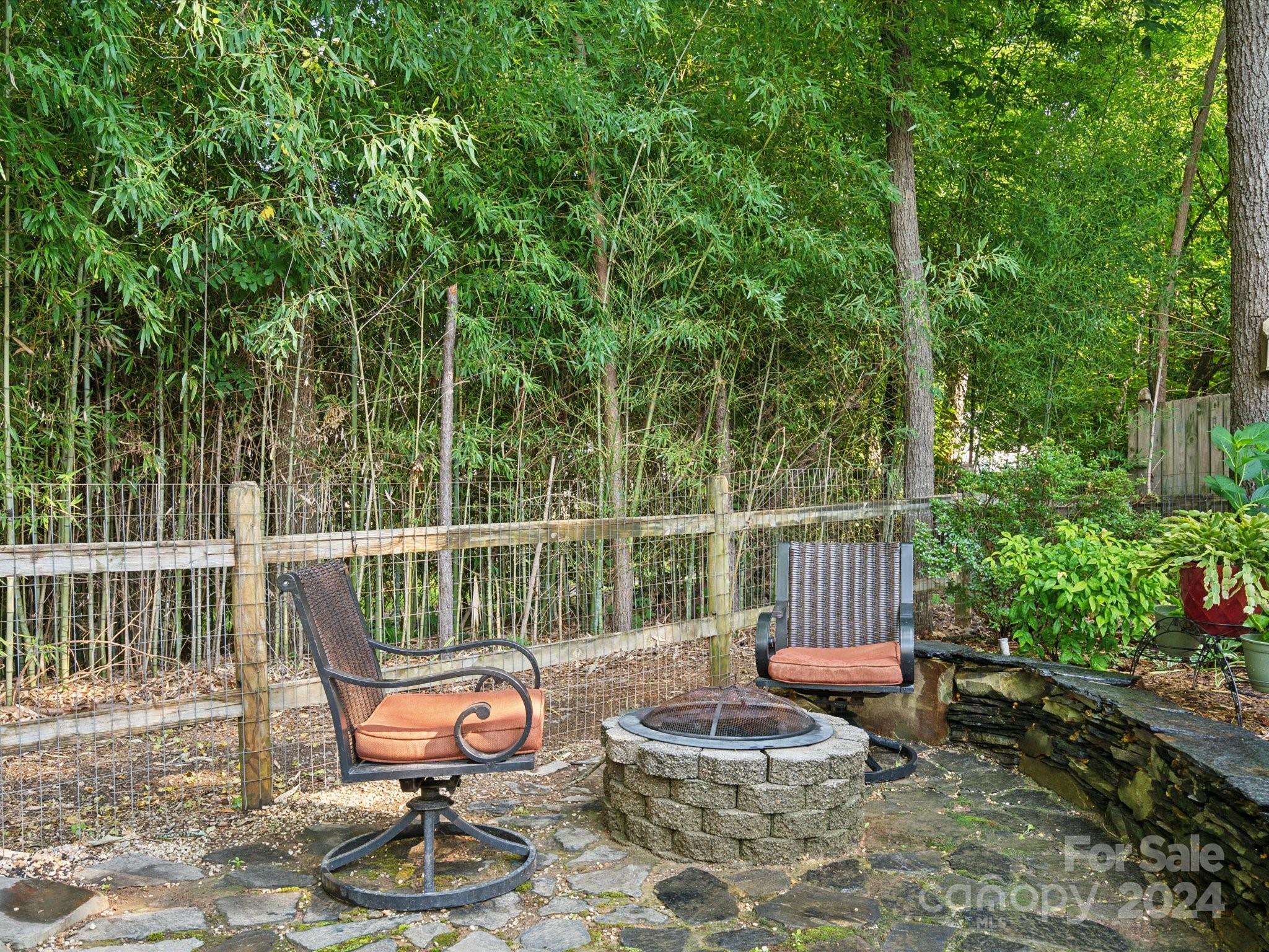 Colonial Village - Residential