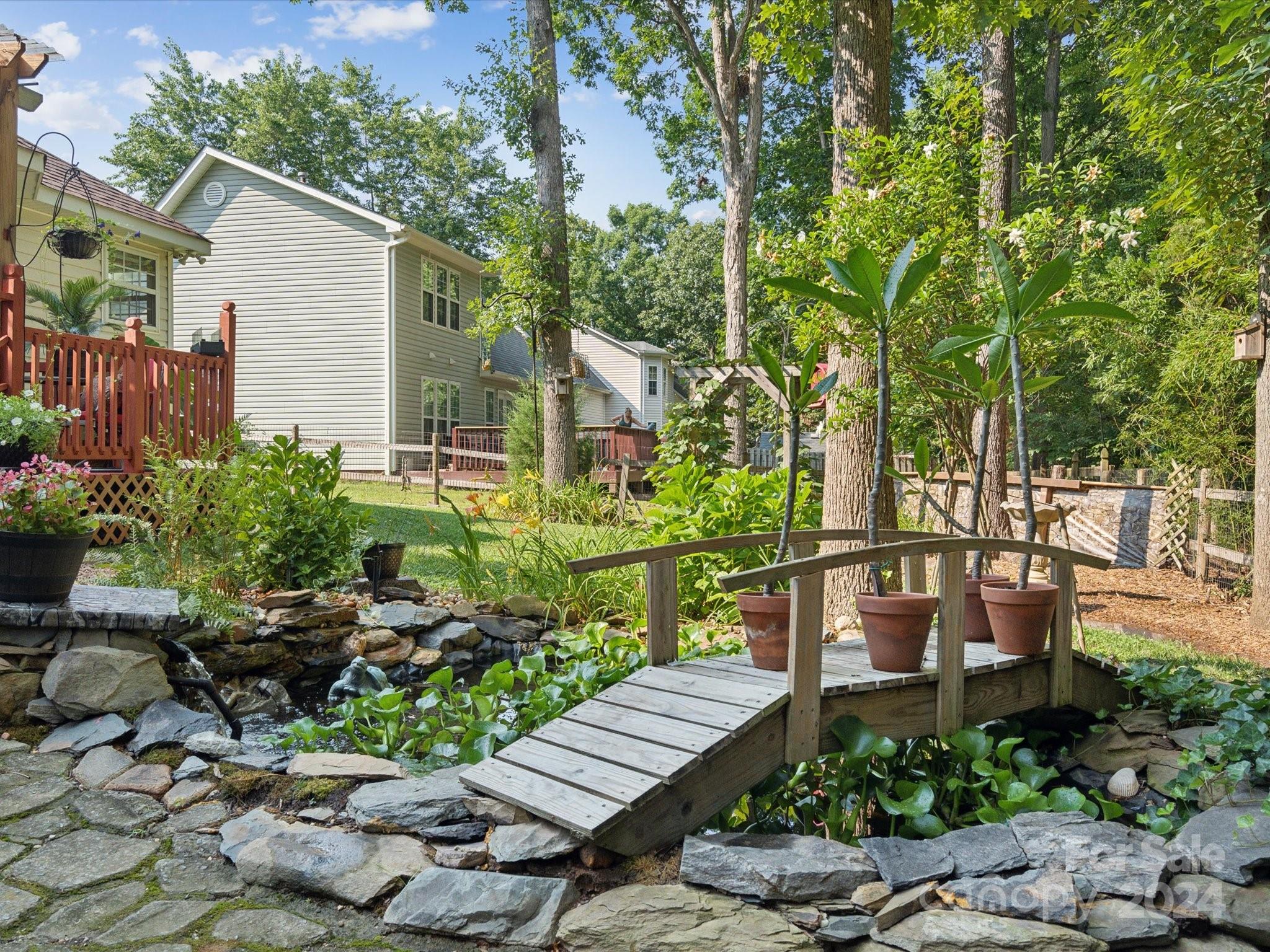 Colonial Village - Residential