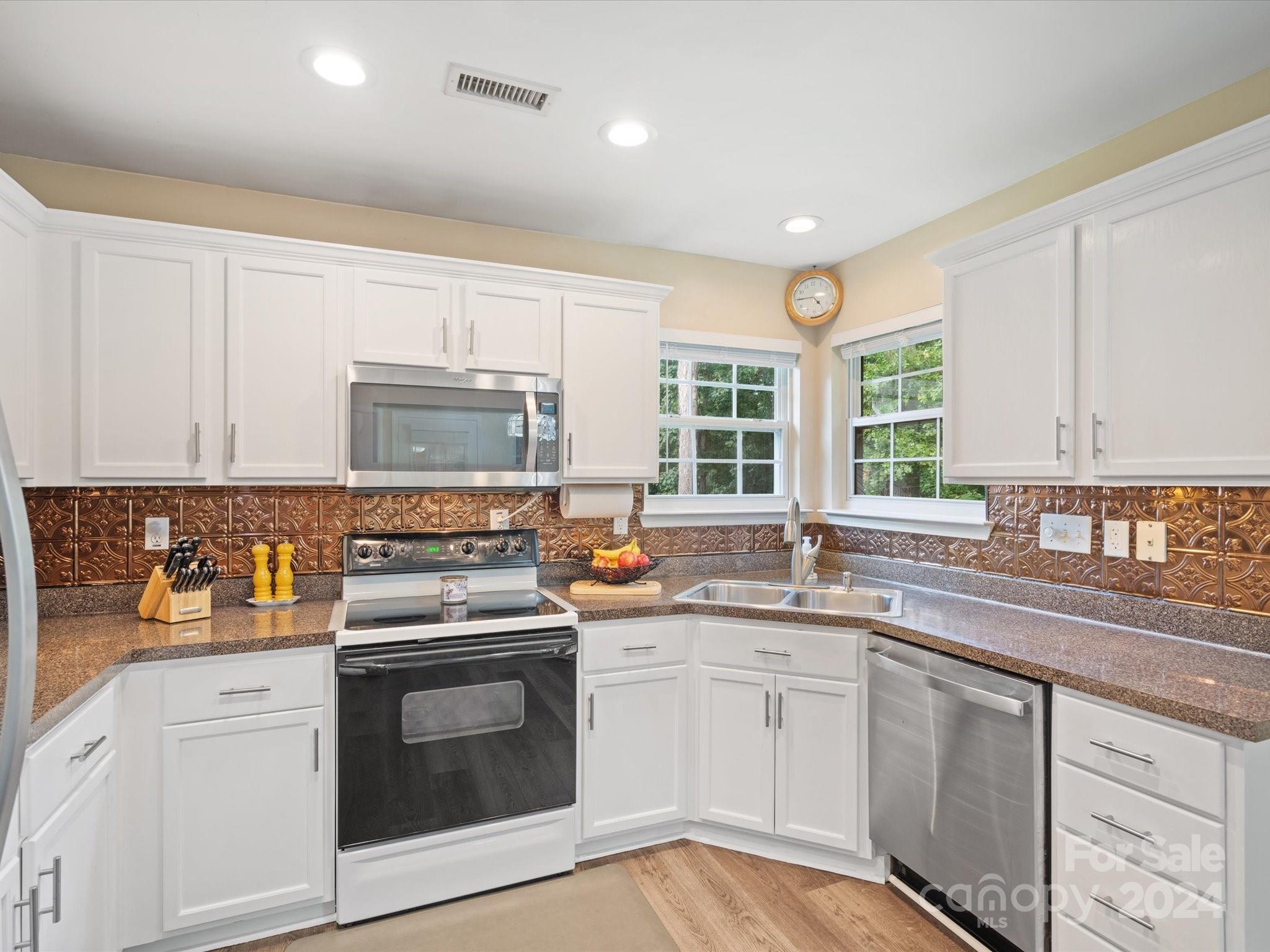 Colonial Village - Residential