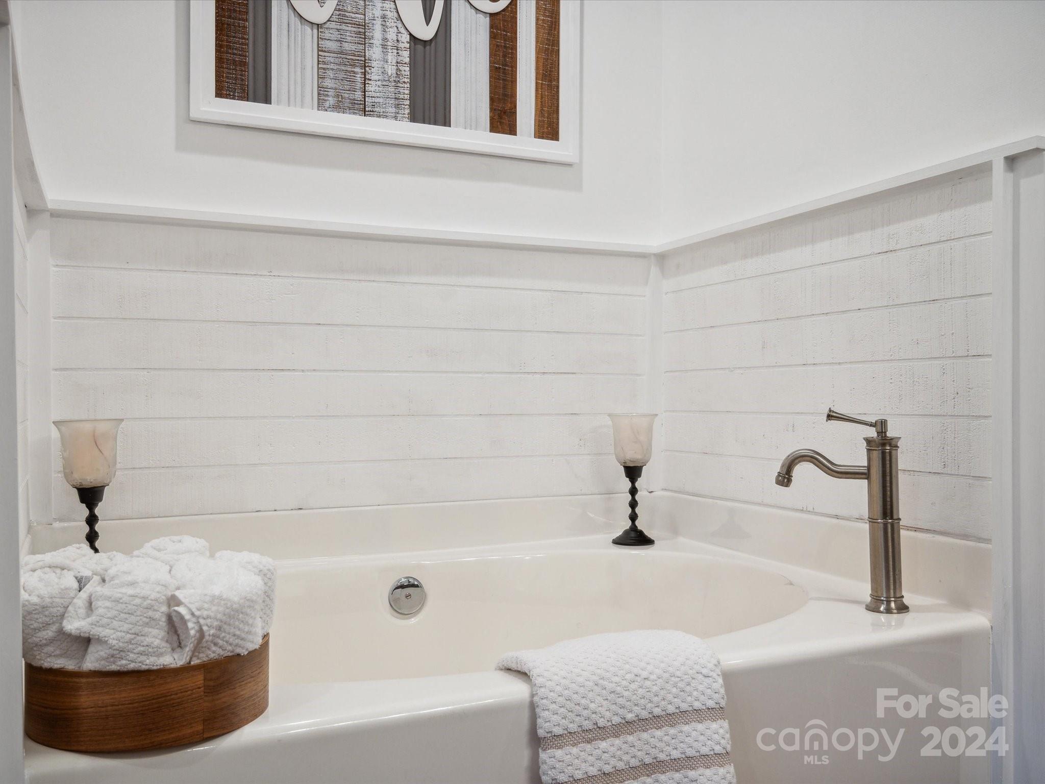 Colonial Village - Residential