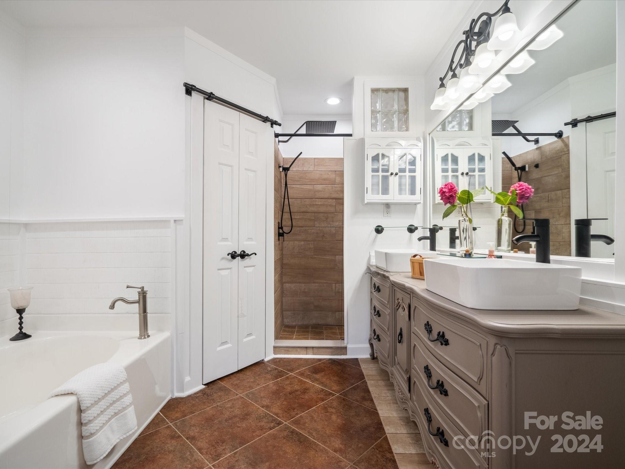 Colonial Village - Residential