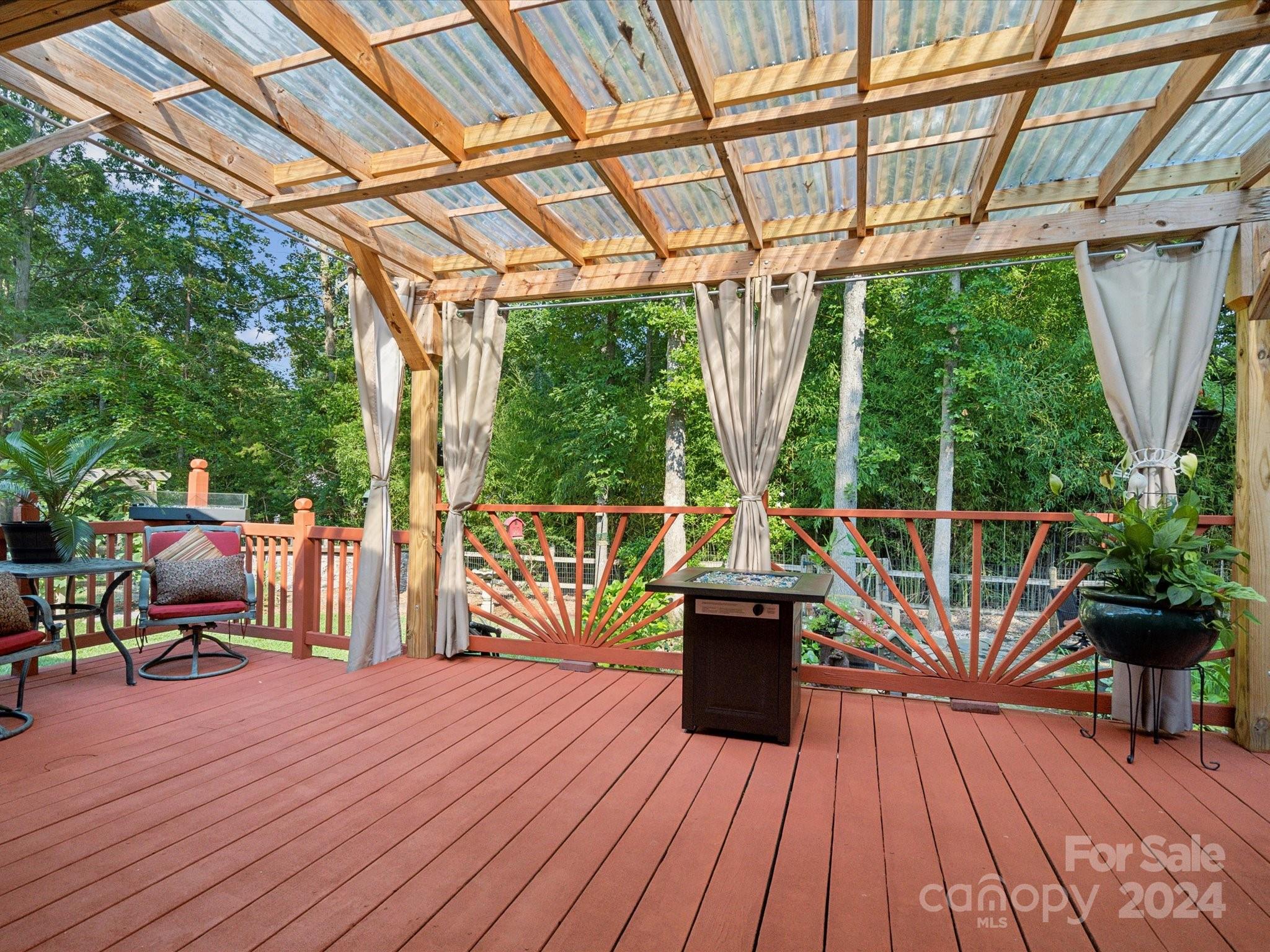 Colonial Village - Residential