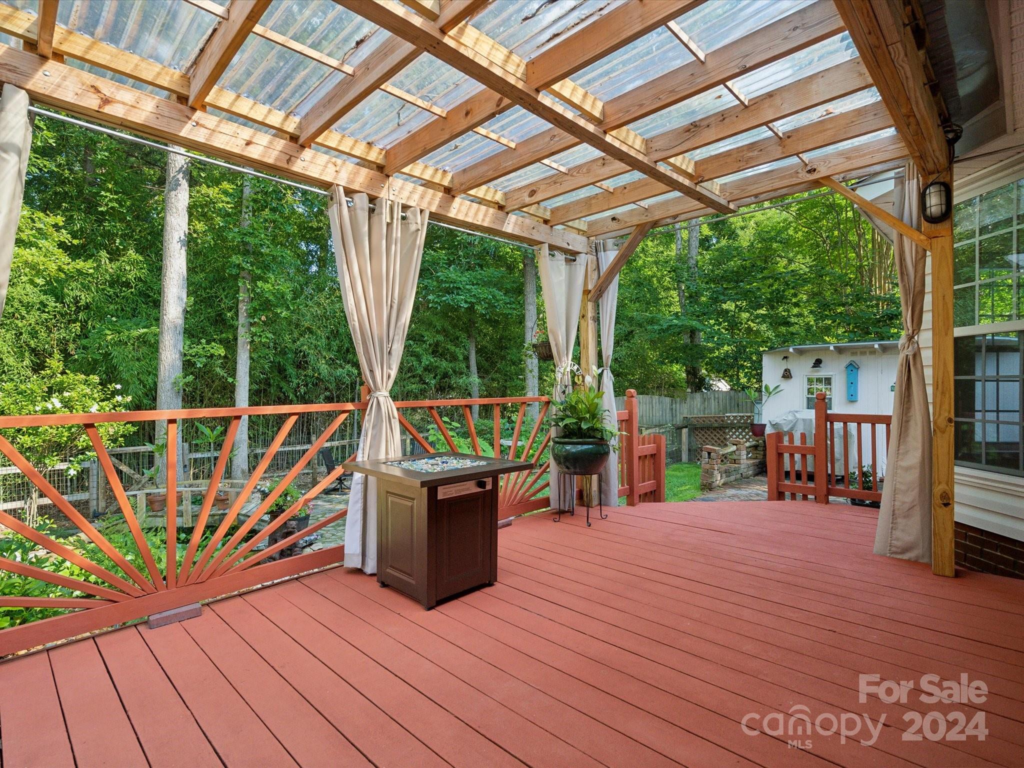 Colonial Village - Residential