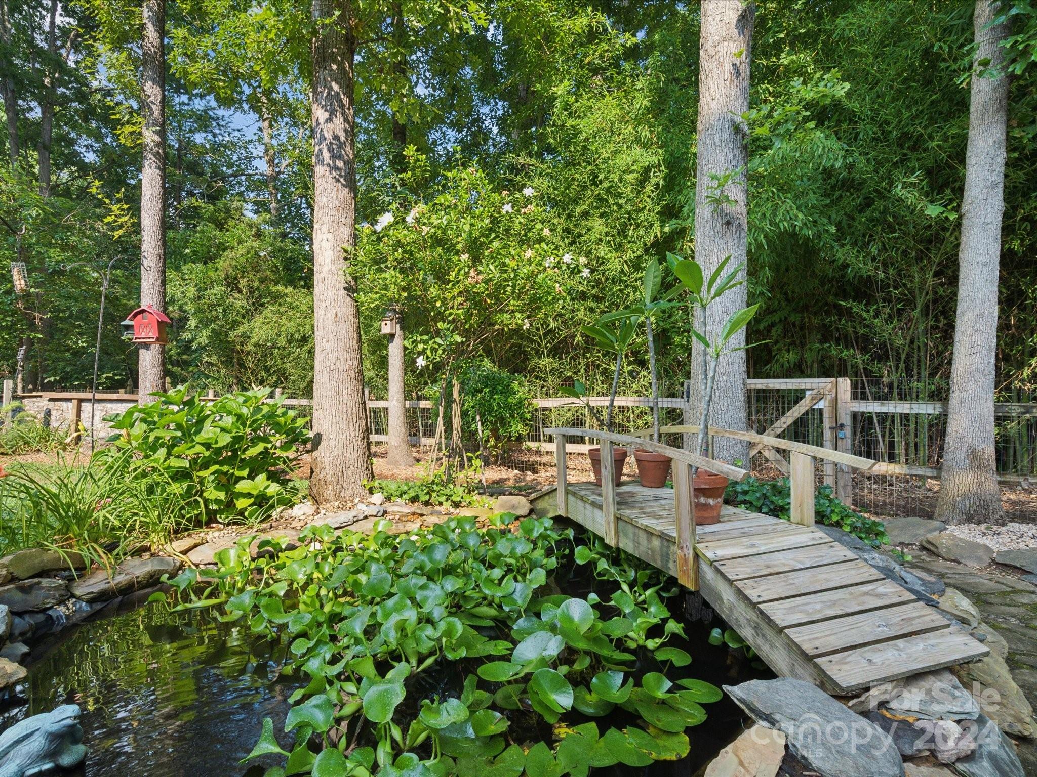 Colonial Village - Residential