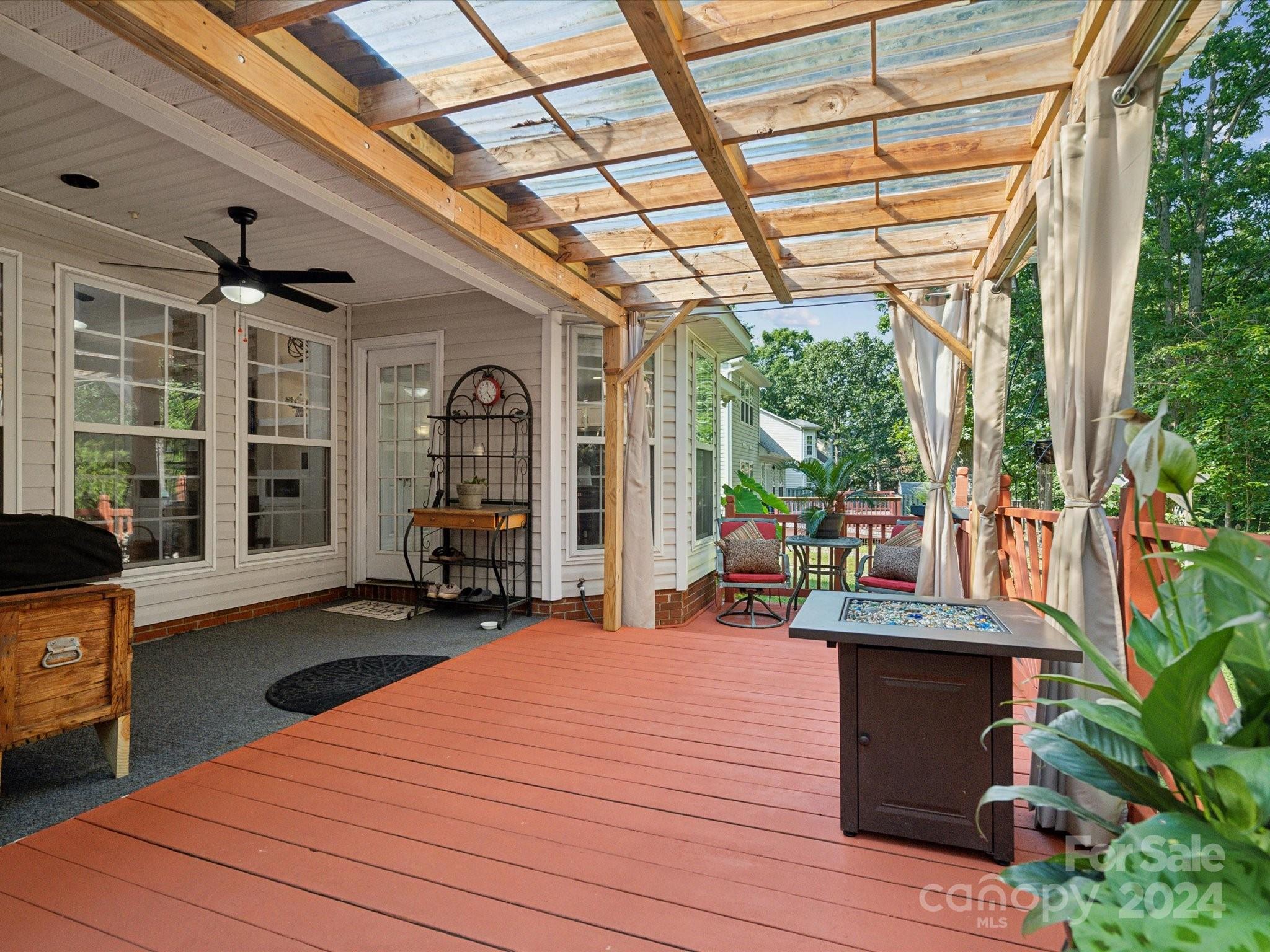 Colonial Village - Residential