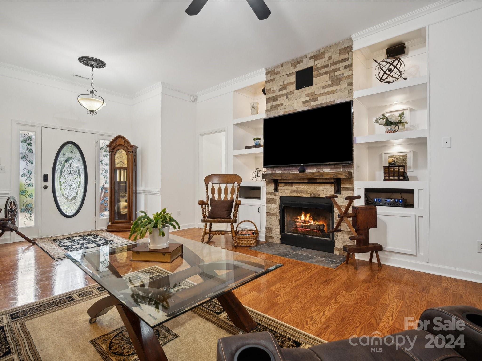 Colonial Village - Residential