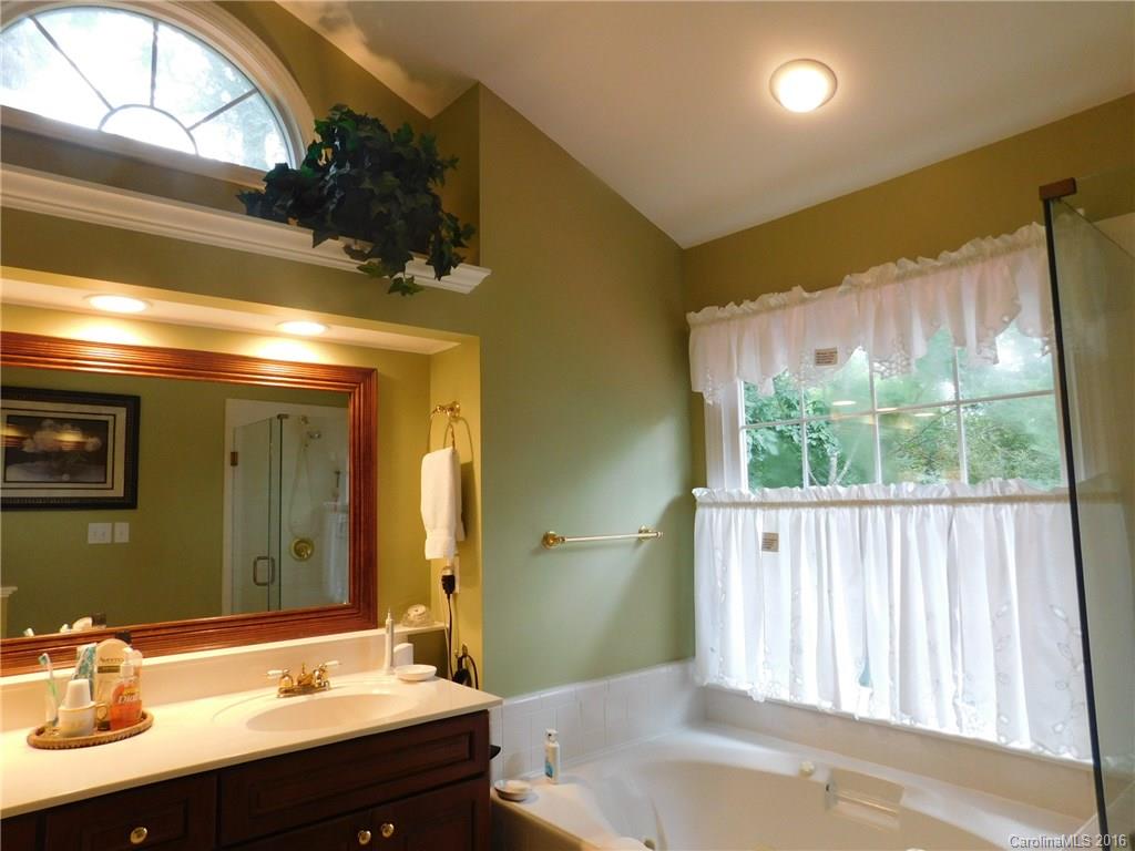 Hampton Green - Residential