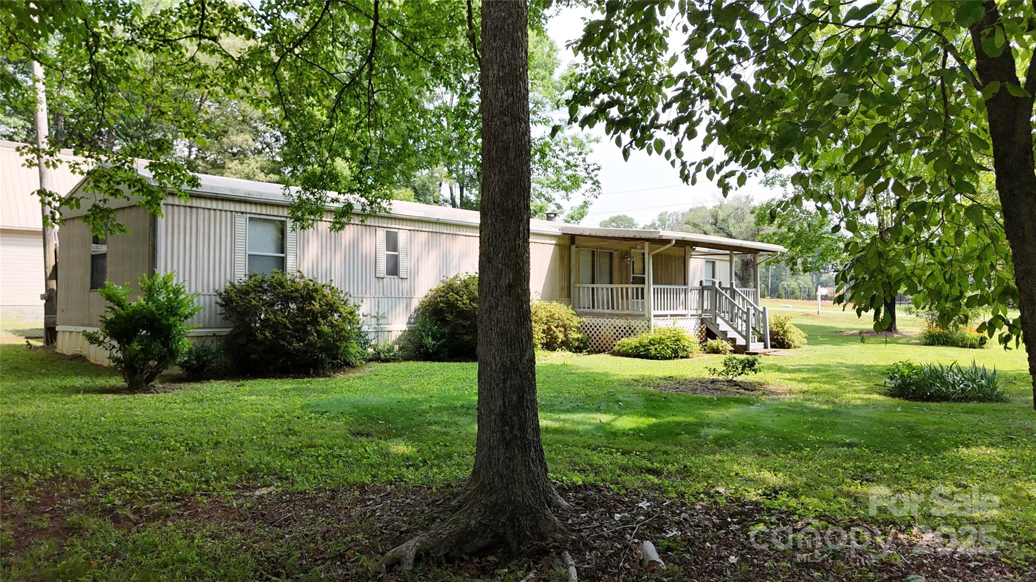 8112 Blackwood Road