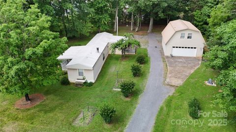 8112 Blackwood Road Denver NC 28037