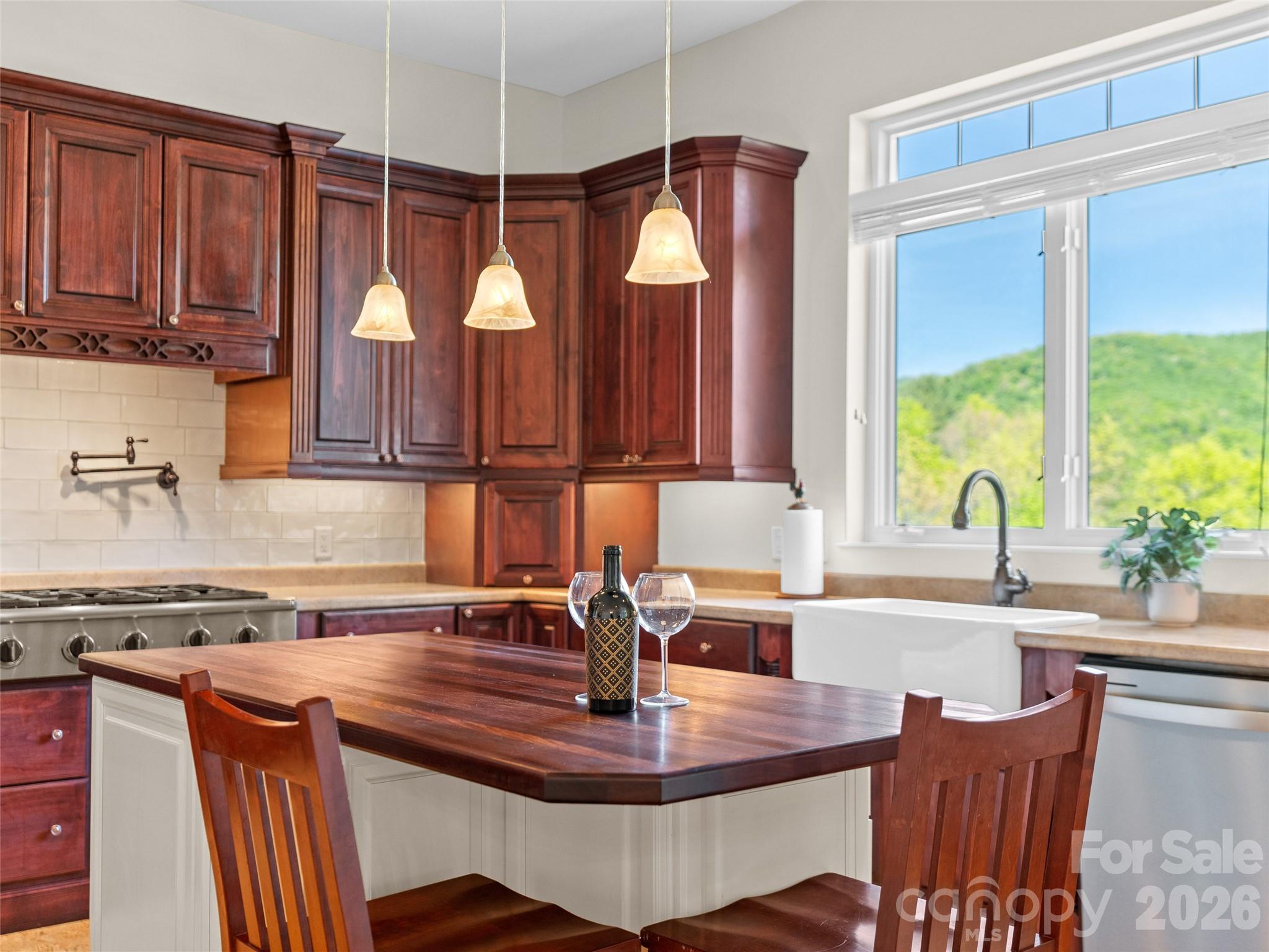 Laurel Woods - Residential