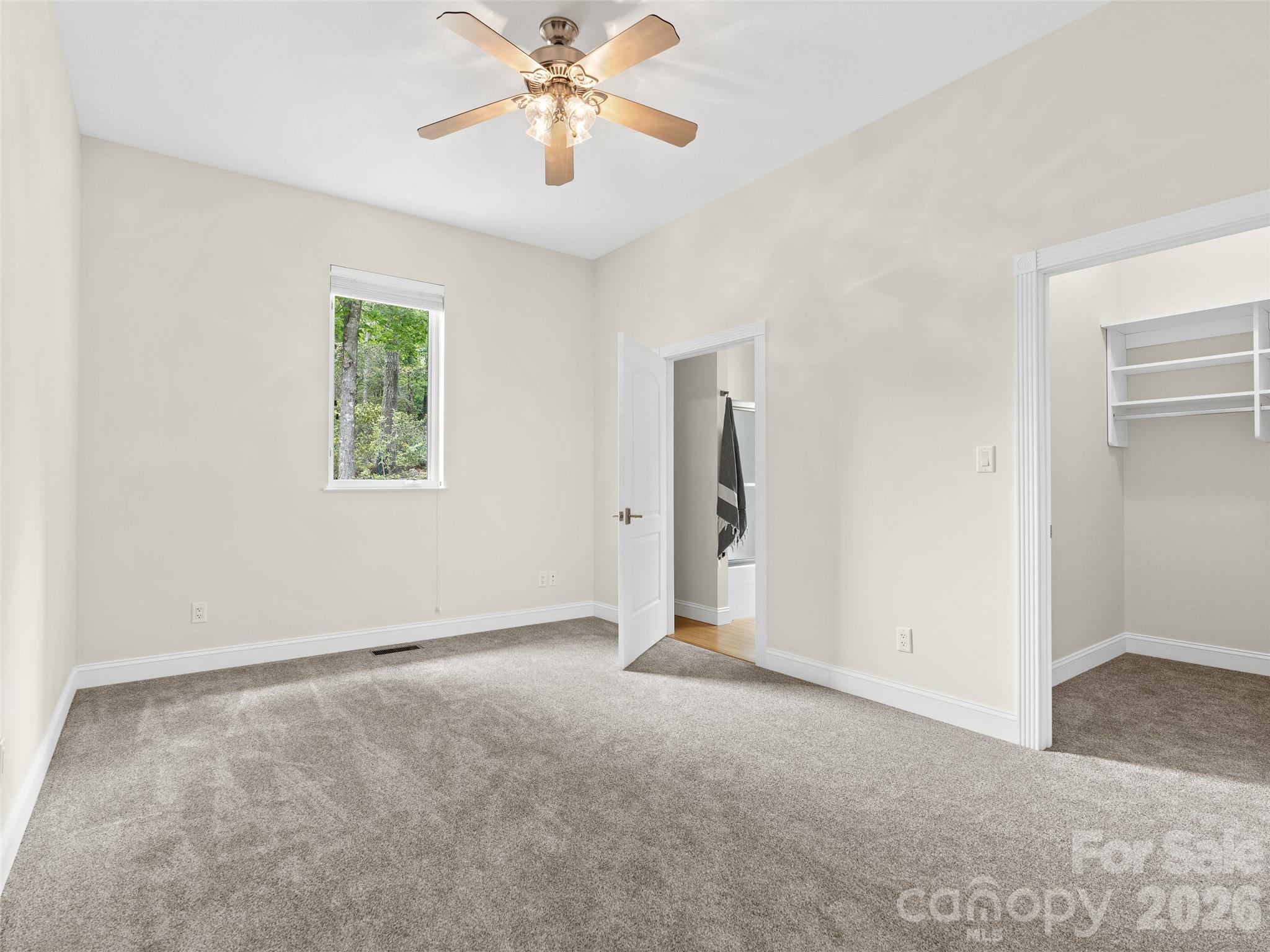 Laurel Woods - Residential