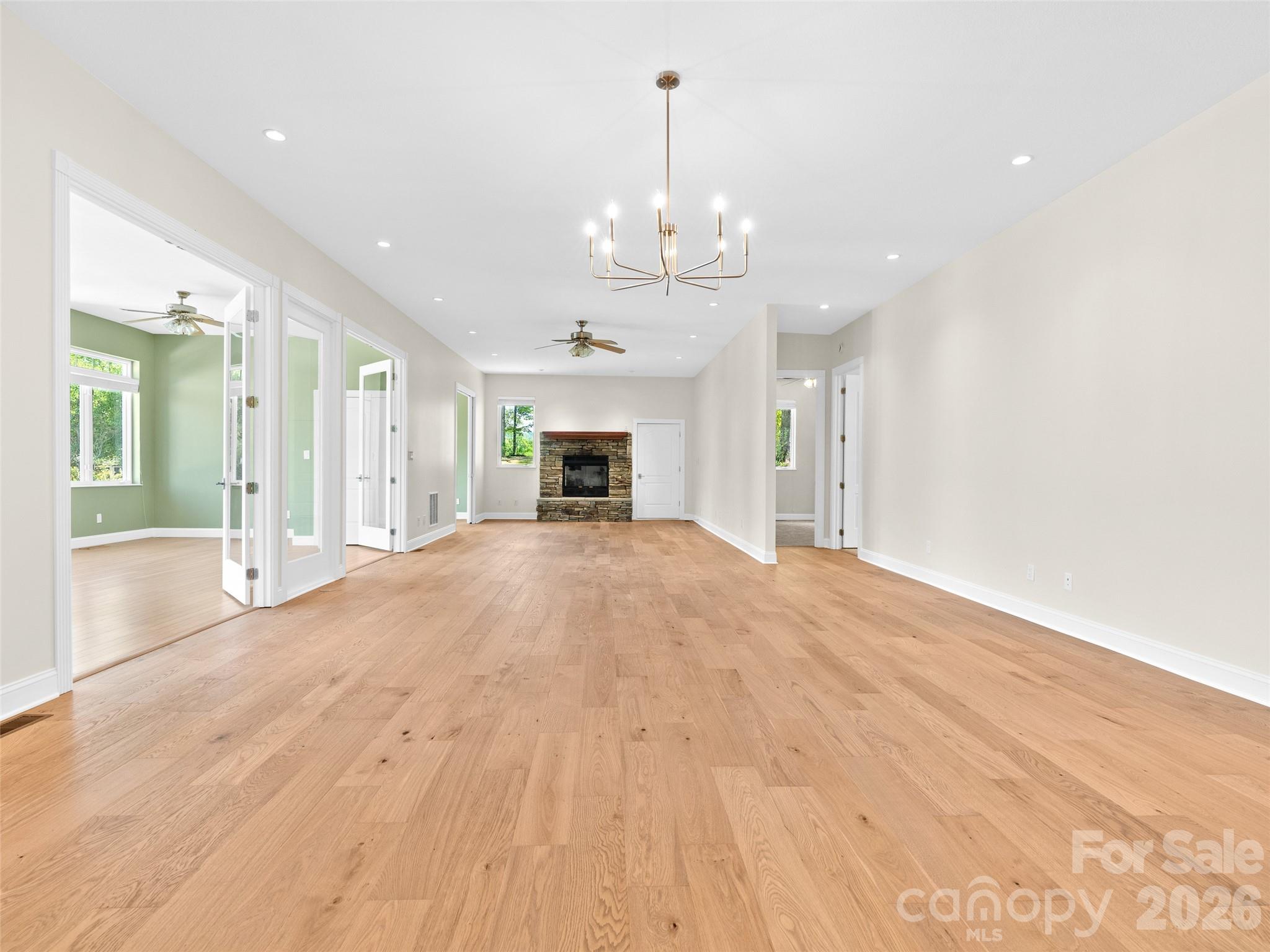 Laurel Woods - Residential