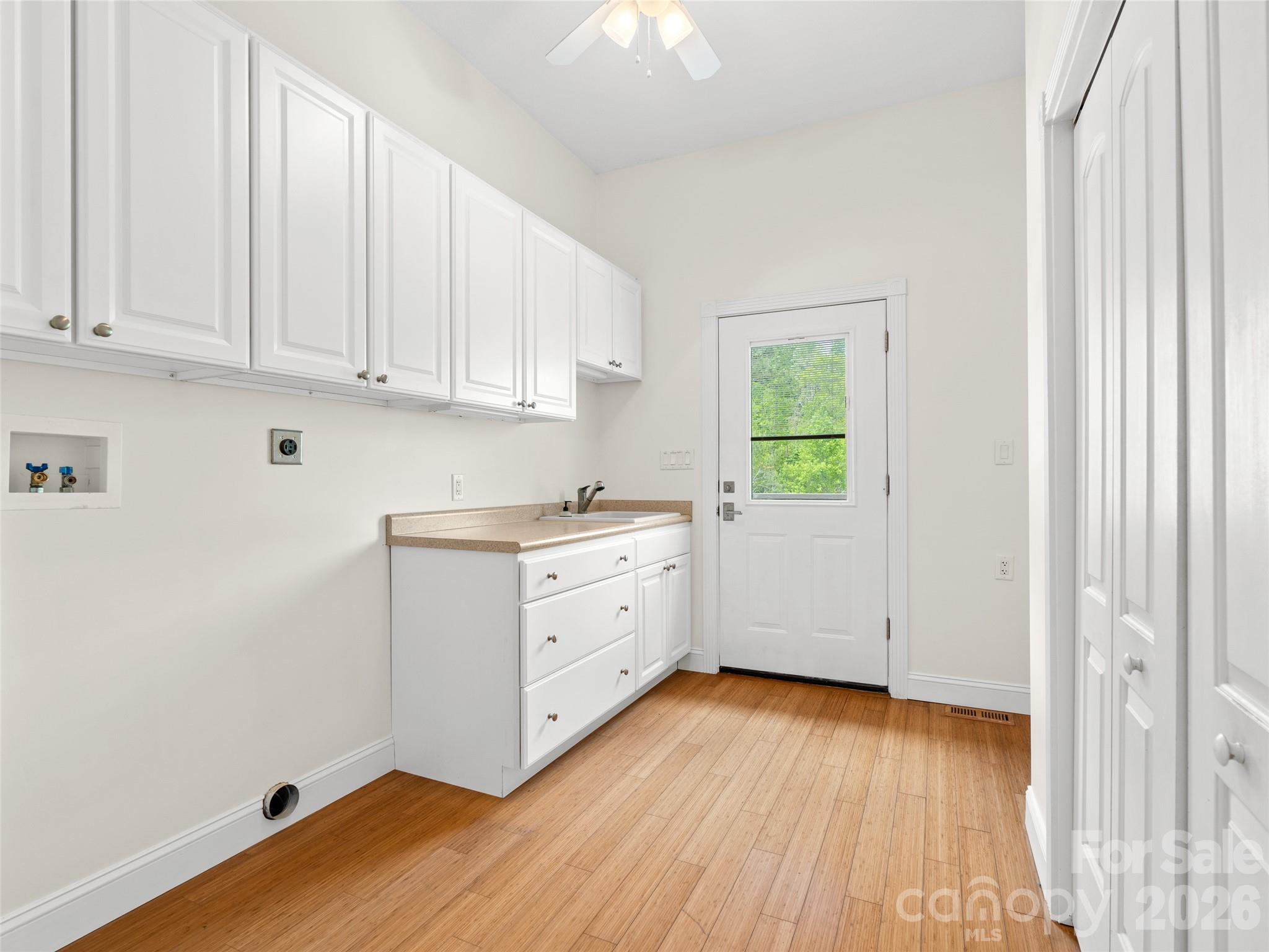 Laurel Woods - Residential
