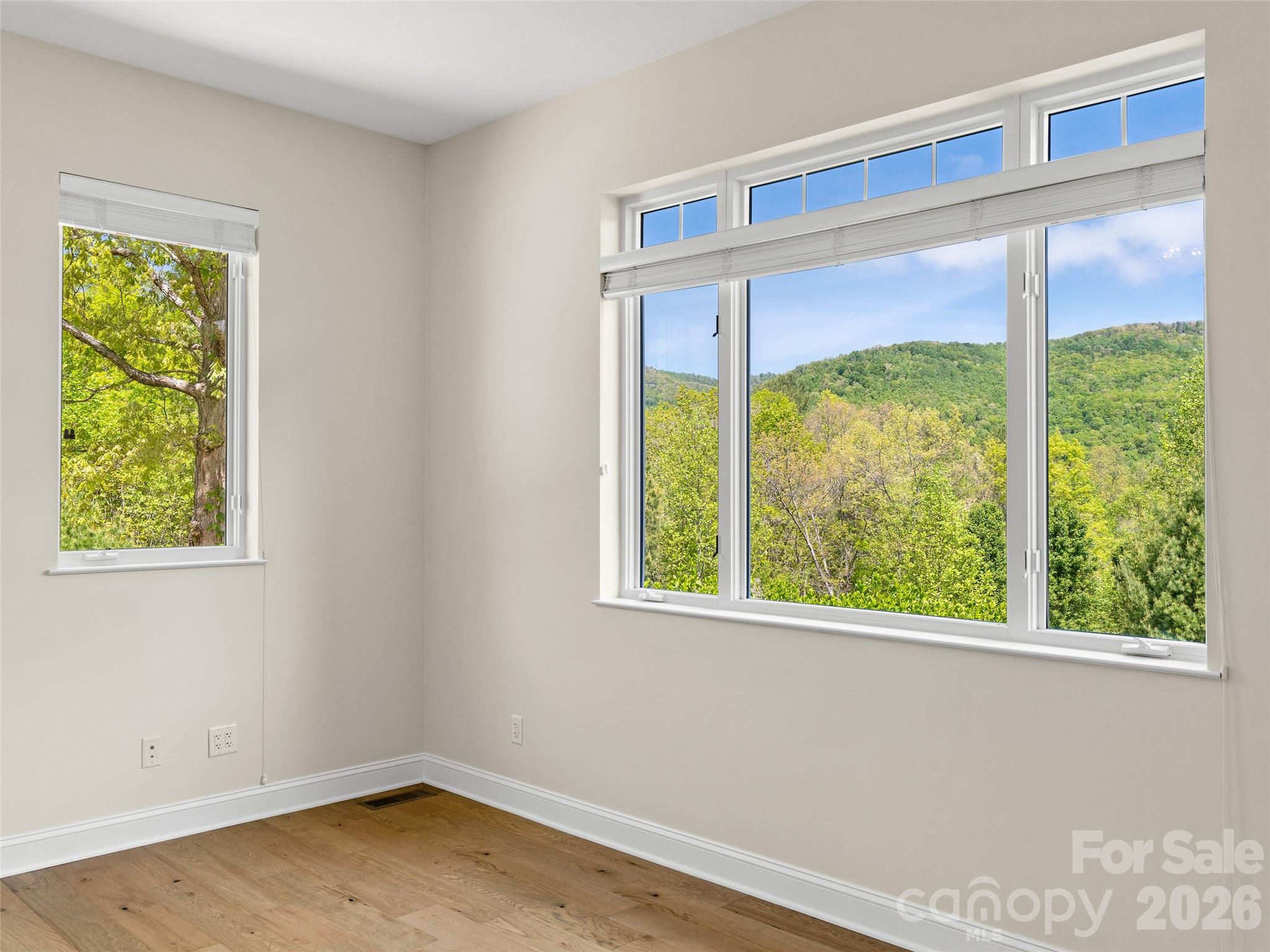 Laurel Woods - Residential