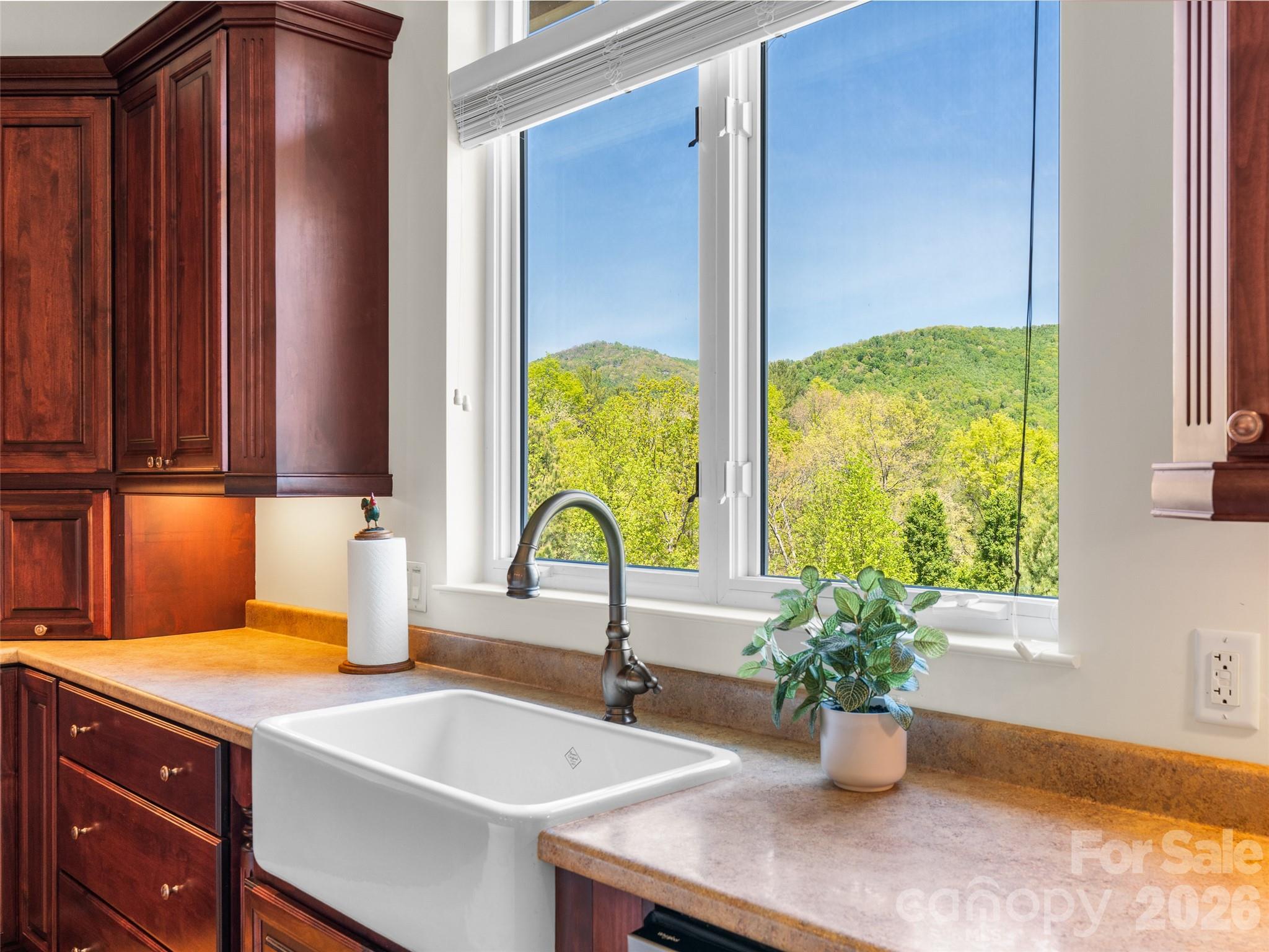 Laurel Woods - Residential