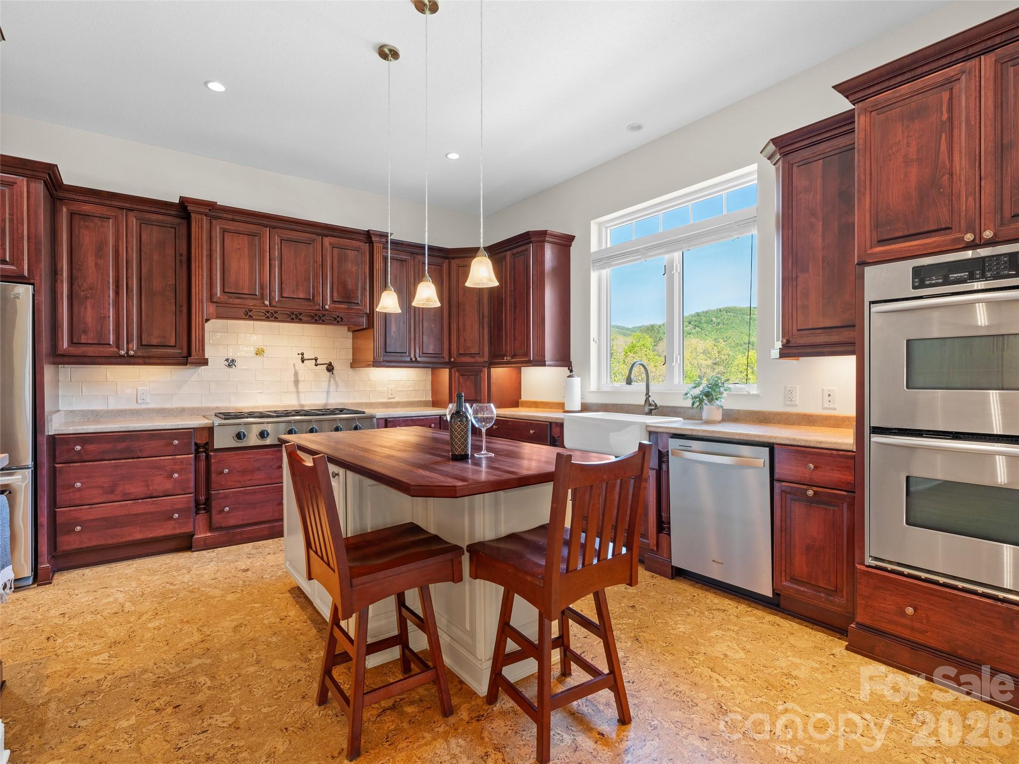 Laurel Woods - Residential