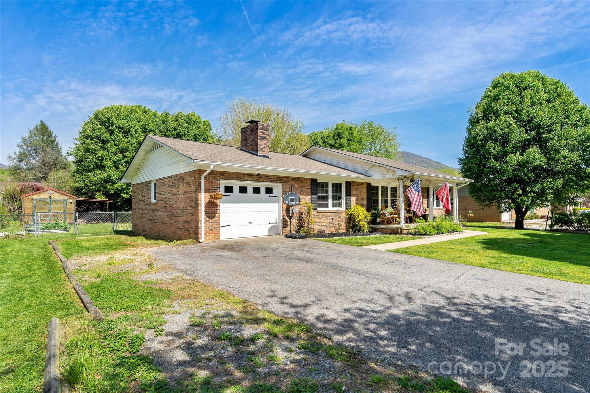 108 W Carson Street 10