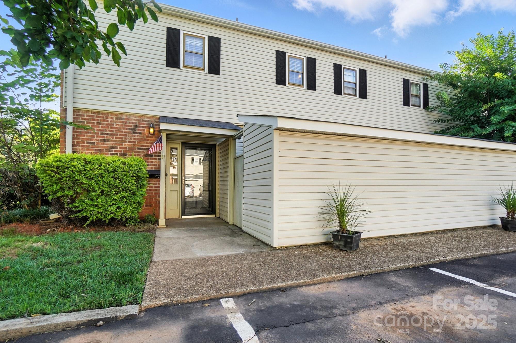 5947 Quail Hollow Road A