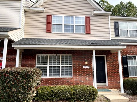 Photo of 10032 Pergola View Court, Charlotte, NC 28213 (MLS # 4331045)