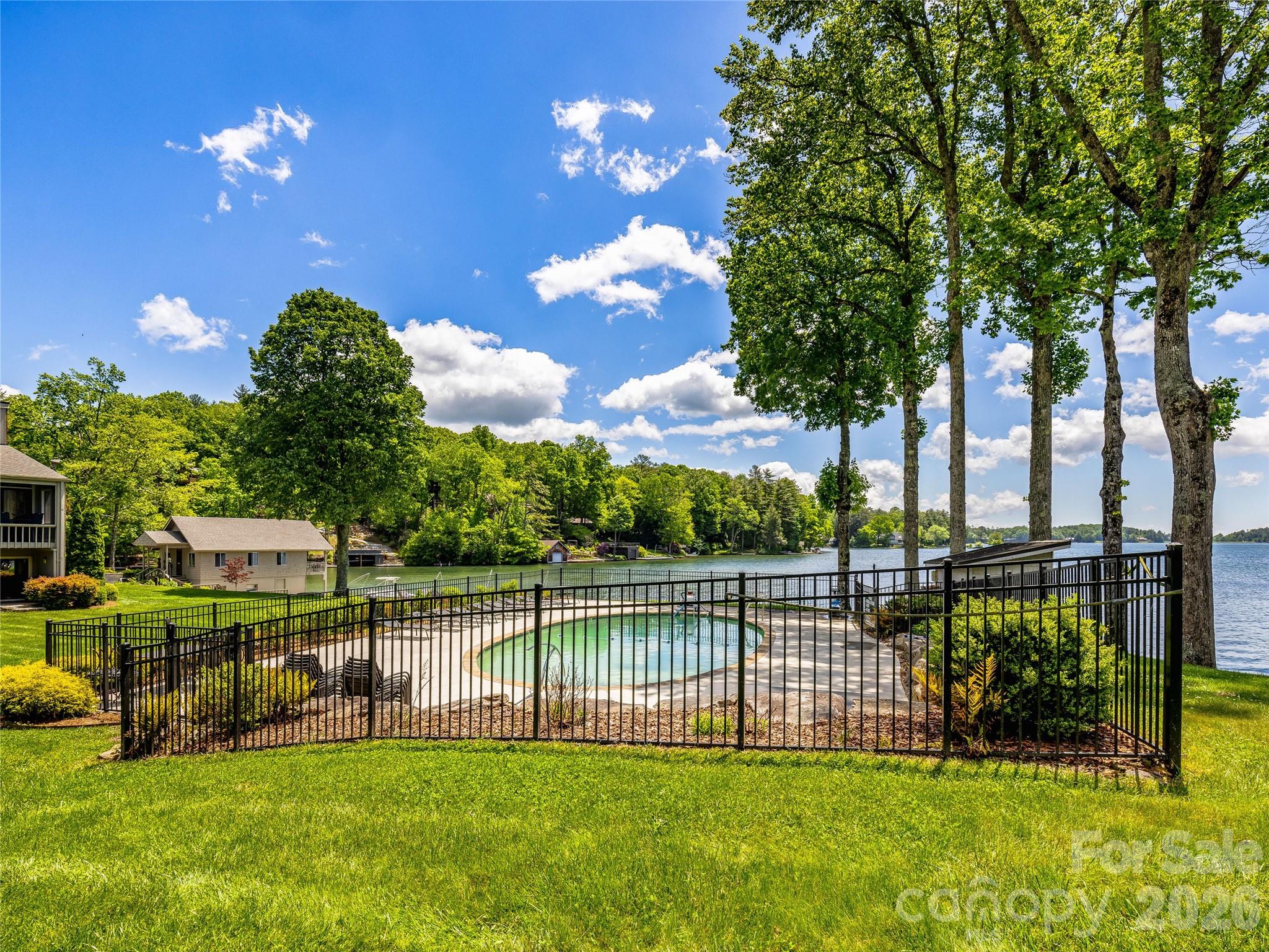Lake Toxaway Estates - Residential