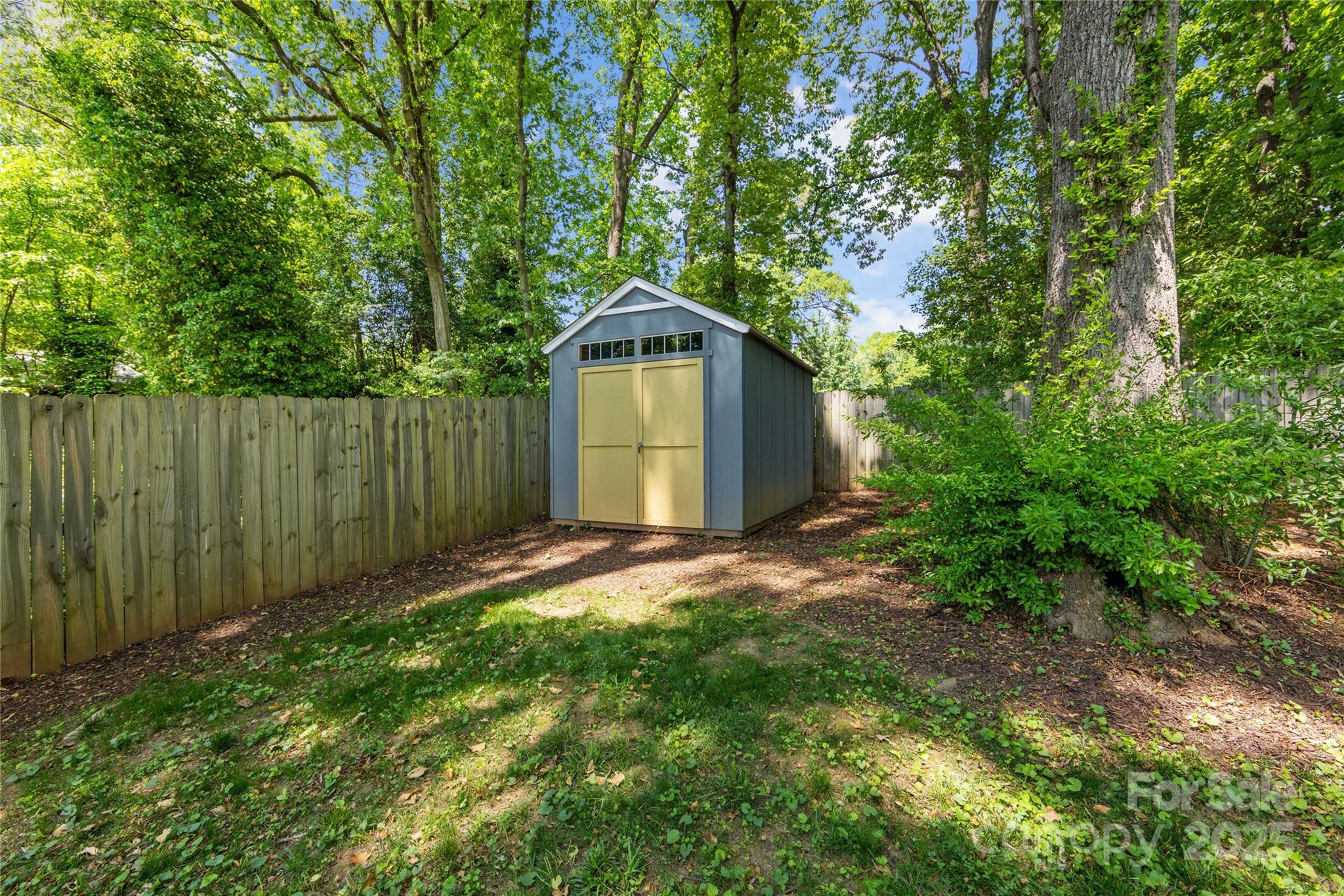 Country Club Heights - Residential