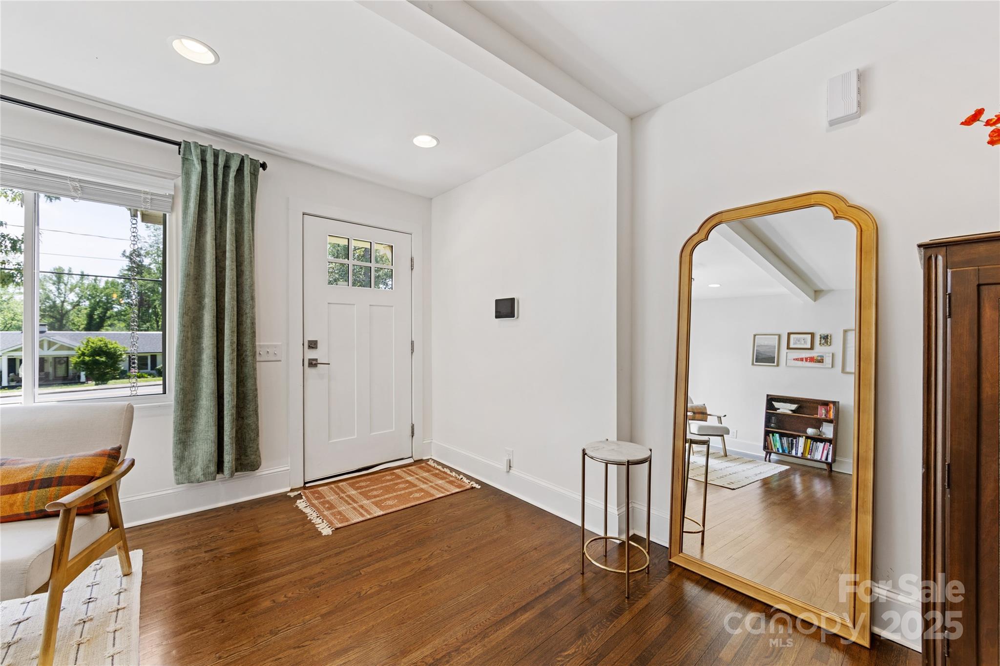 2933 Hilliard Drive