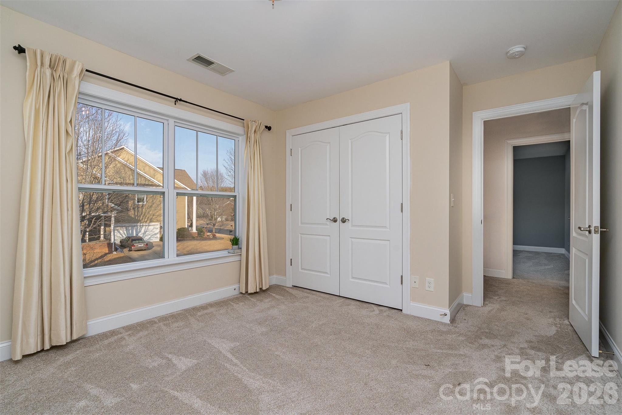 The Palisades - Residential Lease