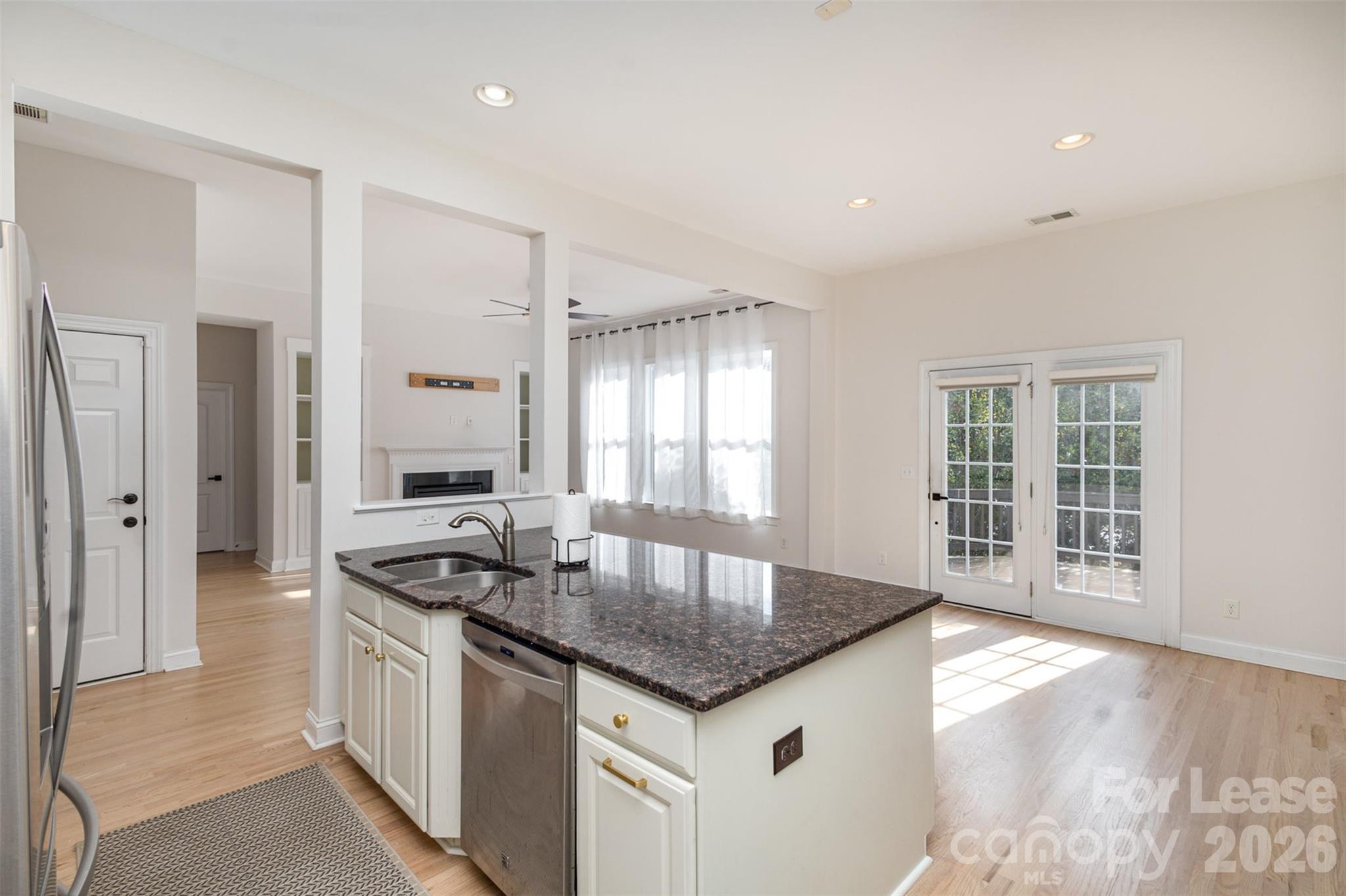 The Palisades - Residential Lease