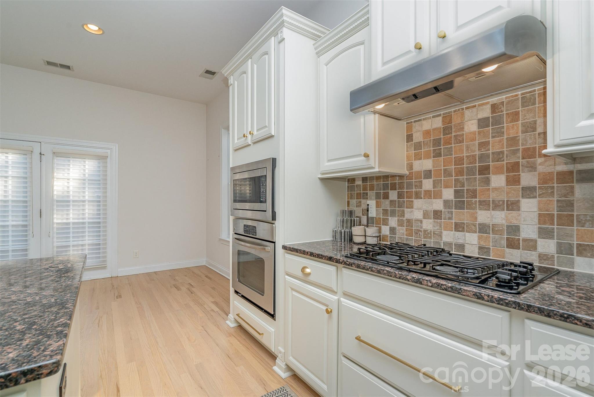 The Palisades - Residential Lease