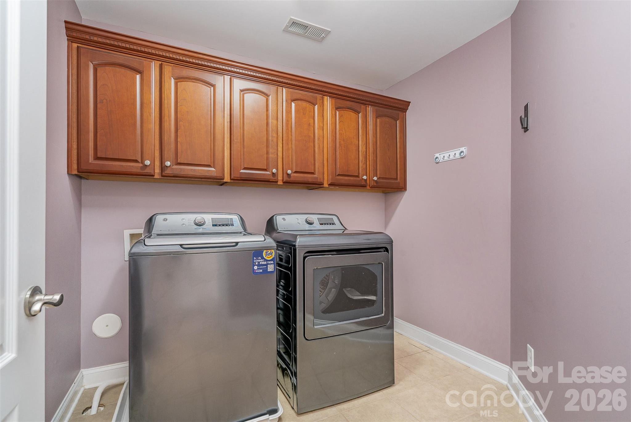 The Palisades - Residential Lease