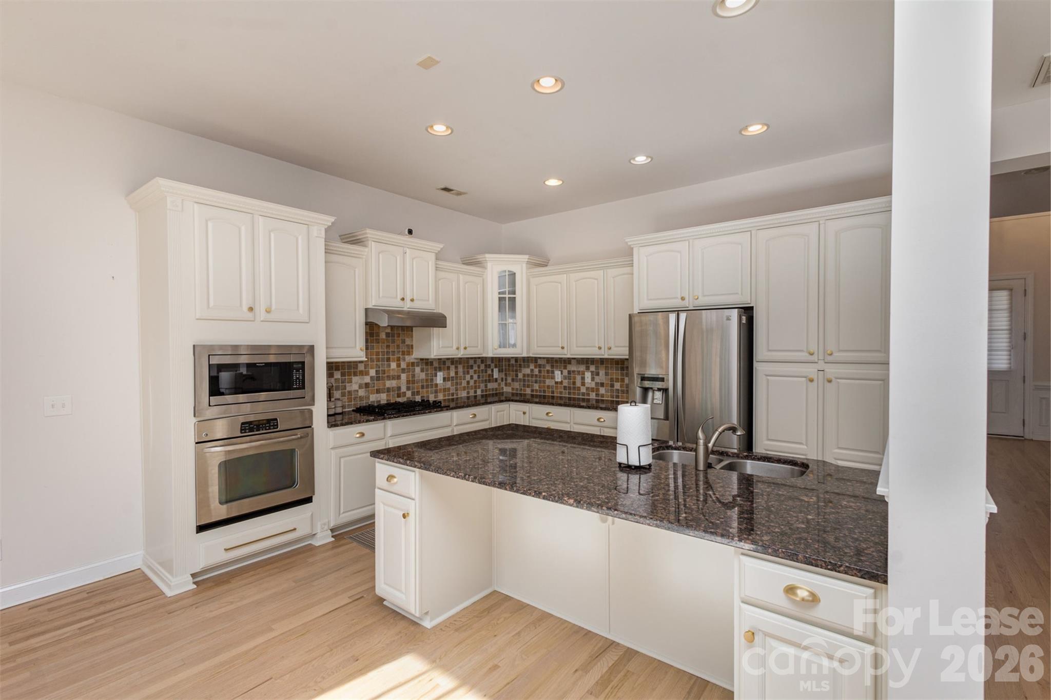 The Palisades - Residential Lease