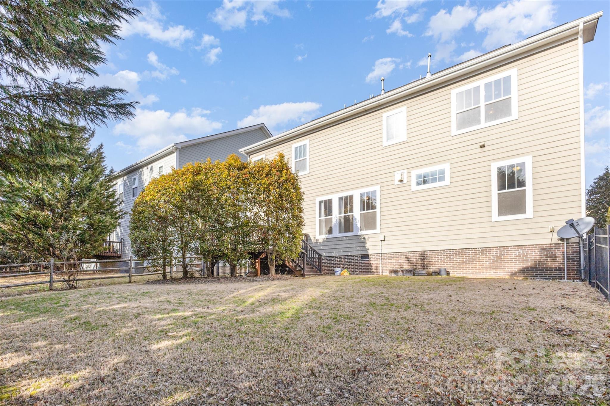 The Palisades - Residential Lease