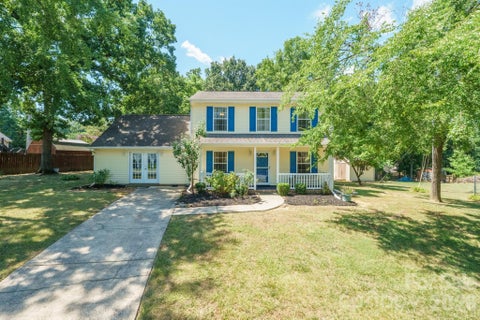 Photo of 6421 Whitewater Drive, Charlotte, NC 28214 (MLS # 4436439)