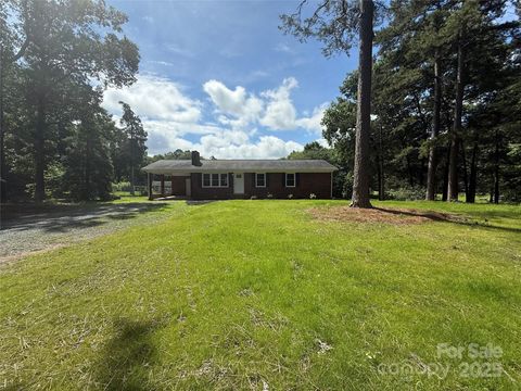 208 Winter Street Richfield NC 28137