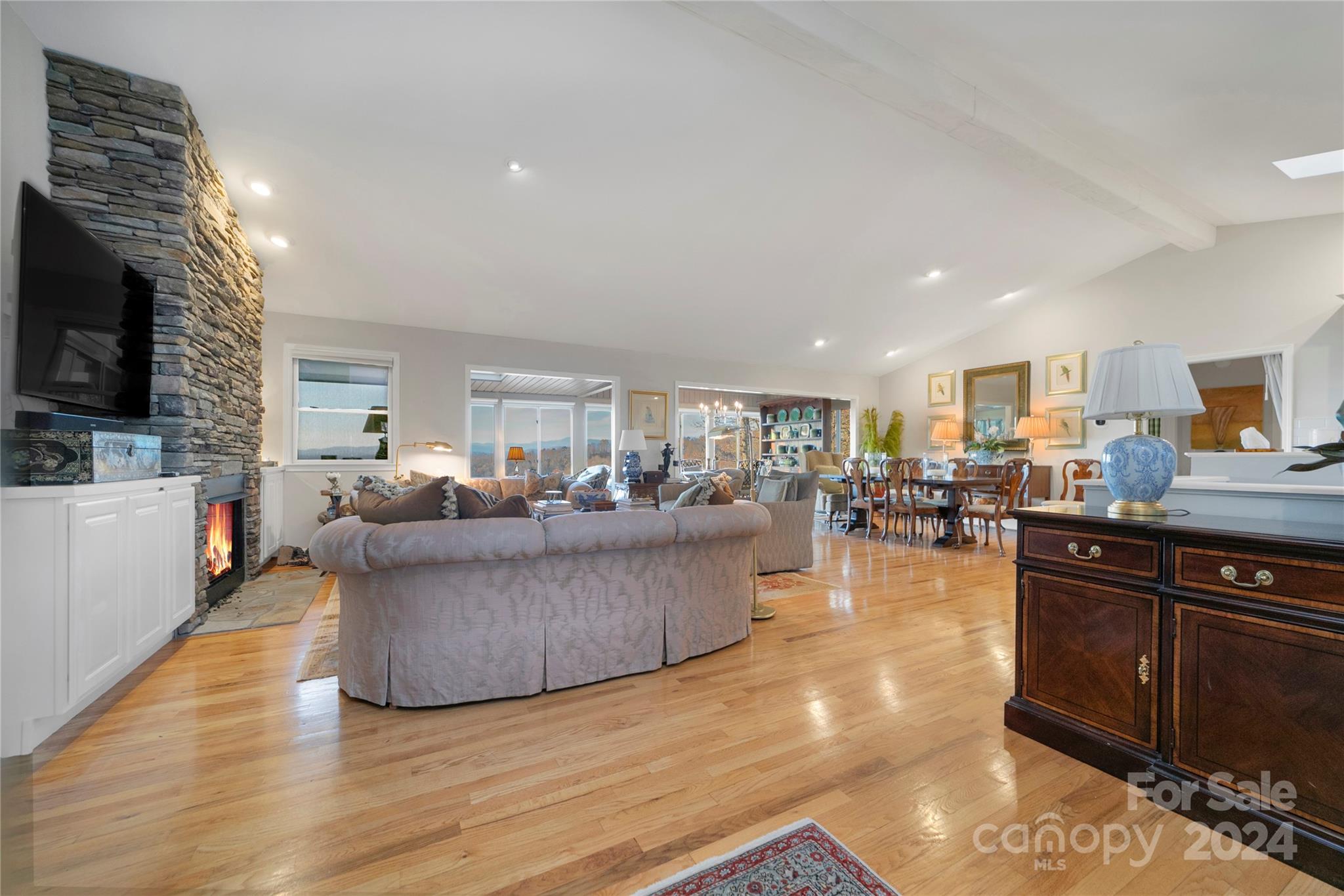 connestee falls - Residential