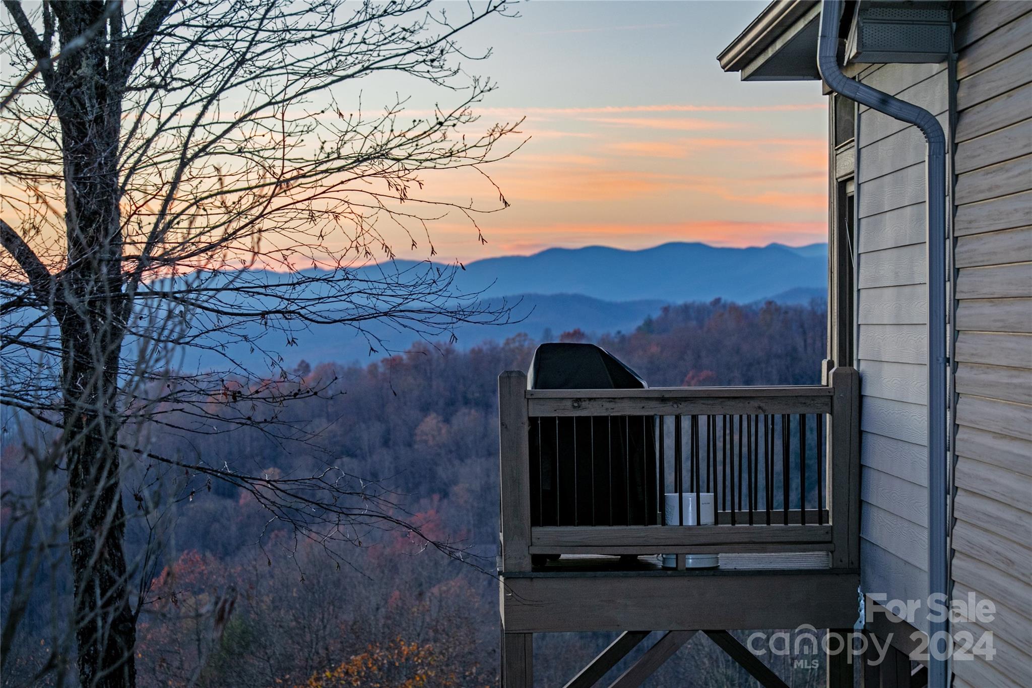 connestee falls - Residential