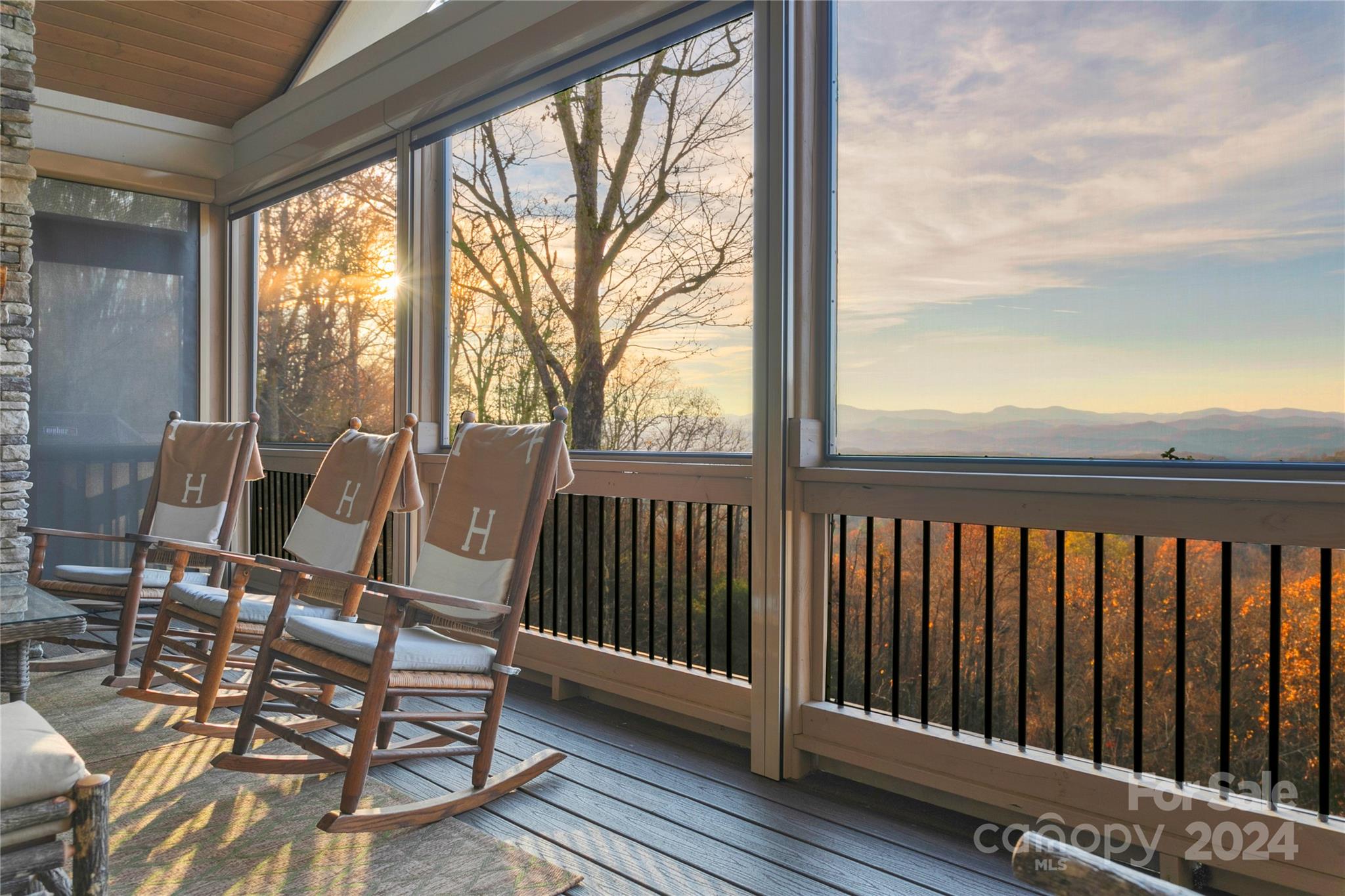 connestee falls - Residential