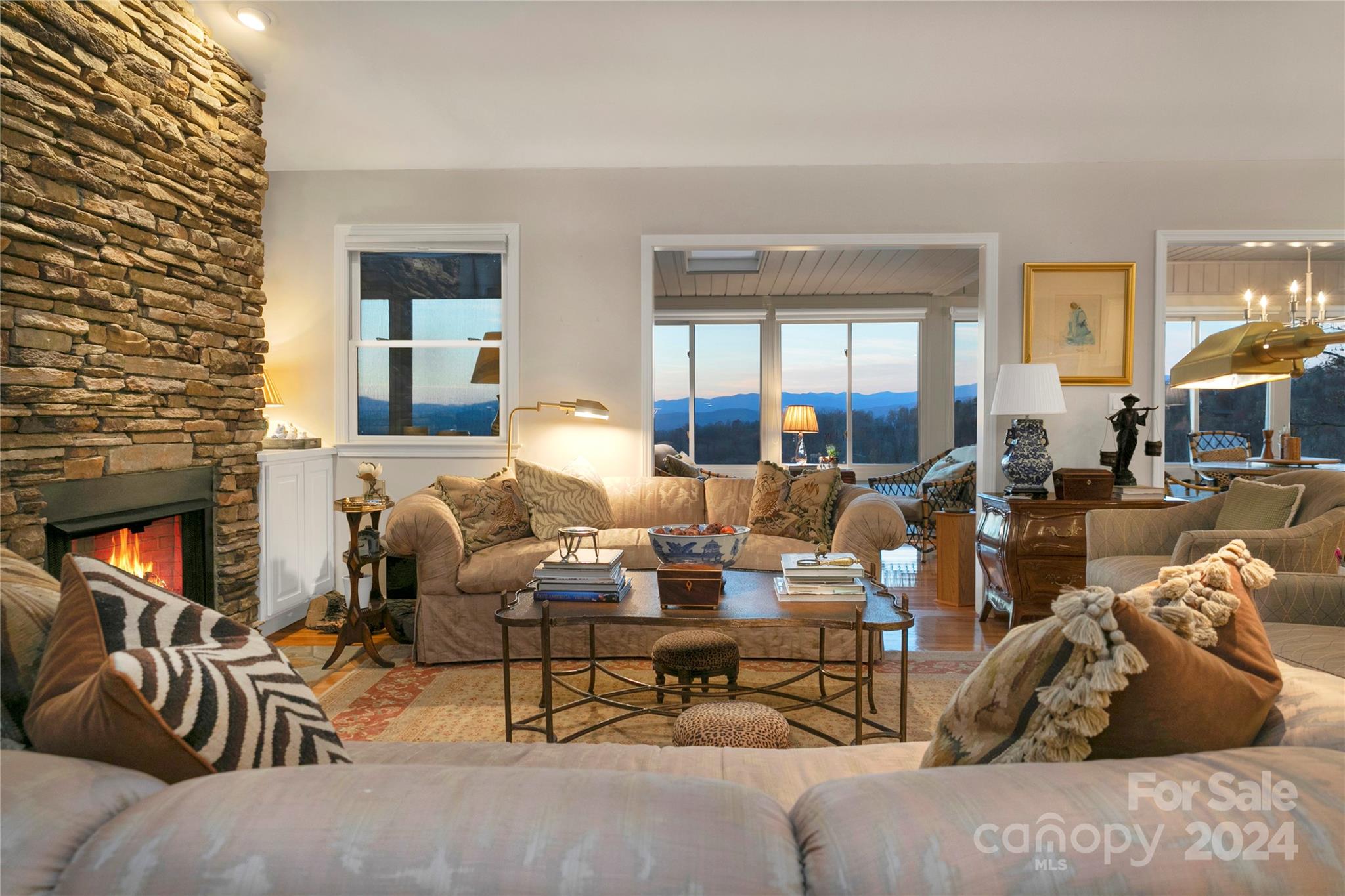 connestee falls - Residential