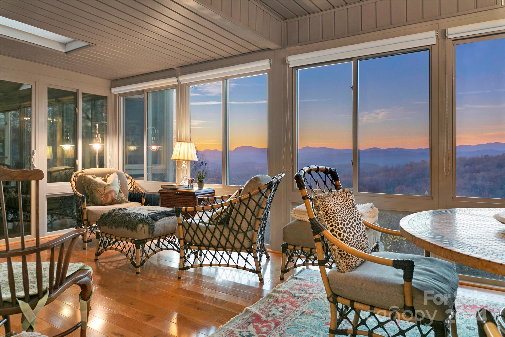 connestee falls - Residential