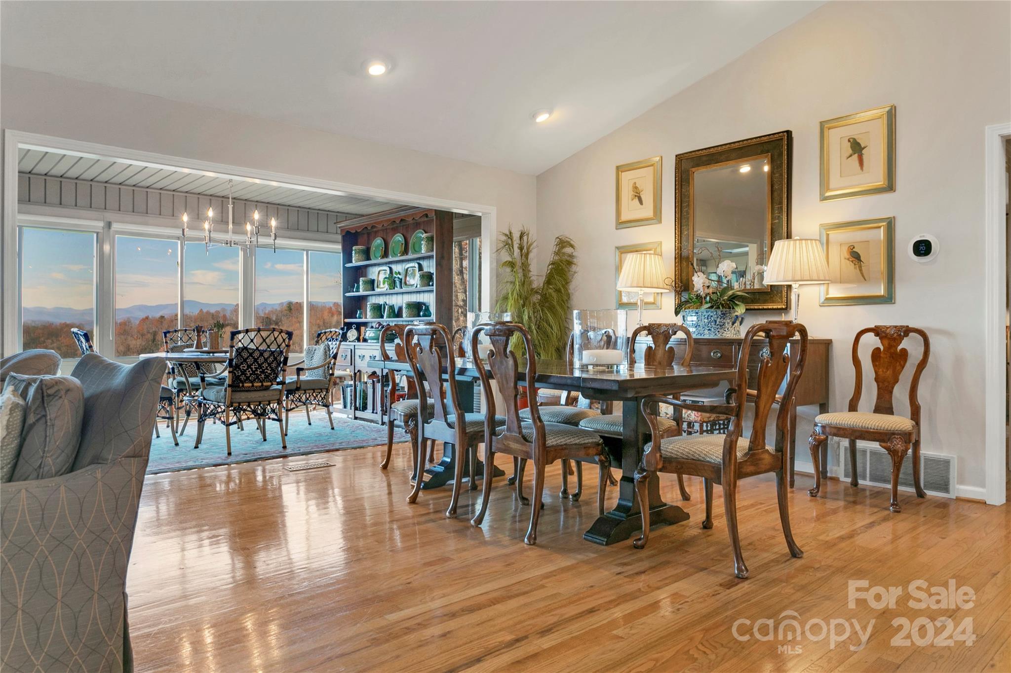 connestee falls - Residential