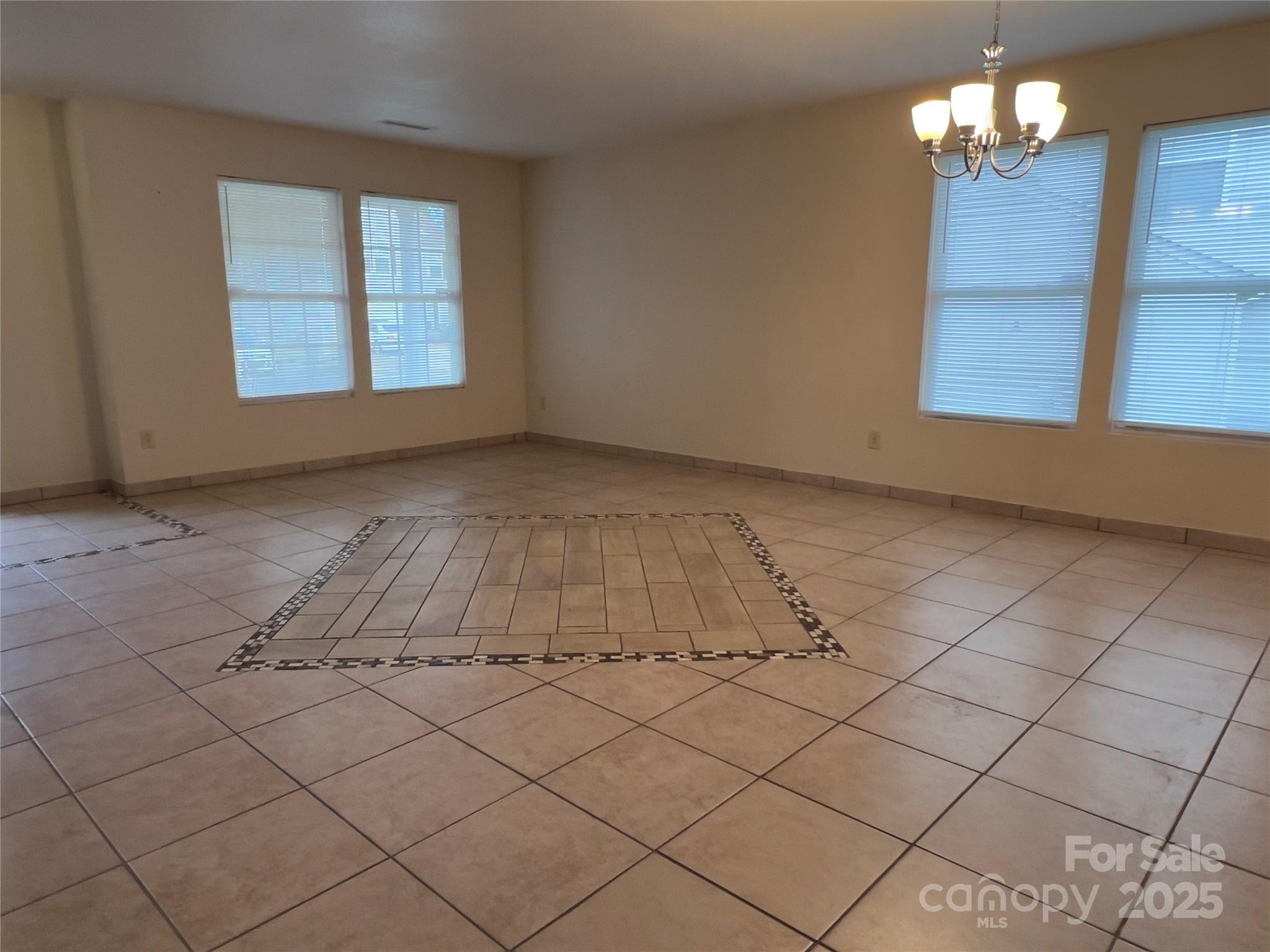 3431 Pikes Peak Drive