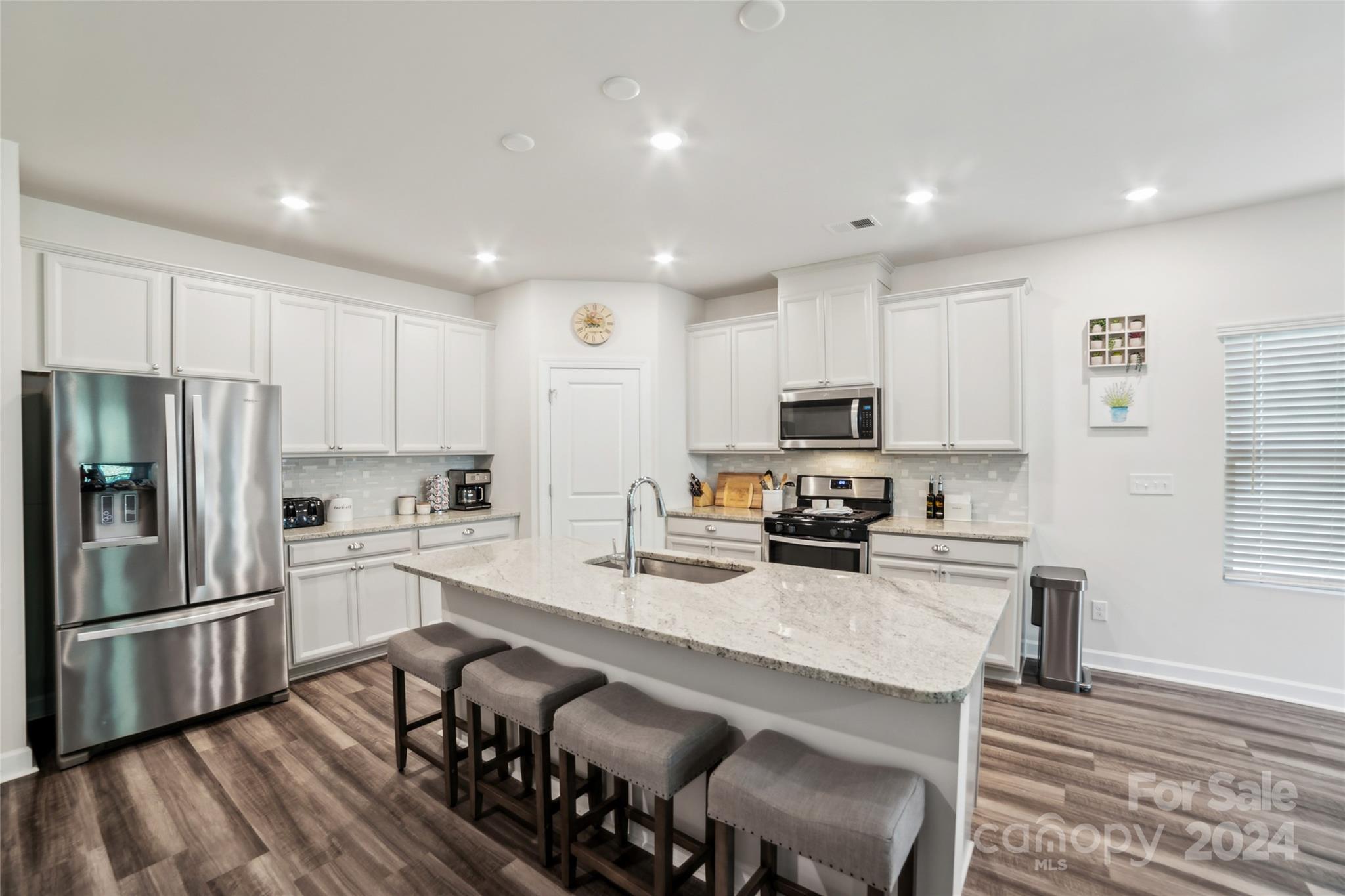 Larkhaven Hills - Residential