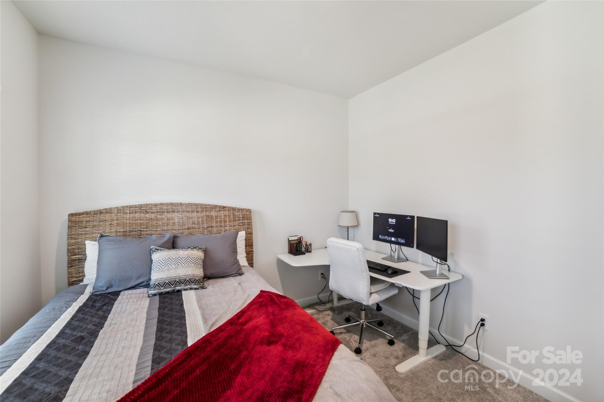 Larkhaven Hills - Residential