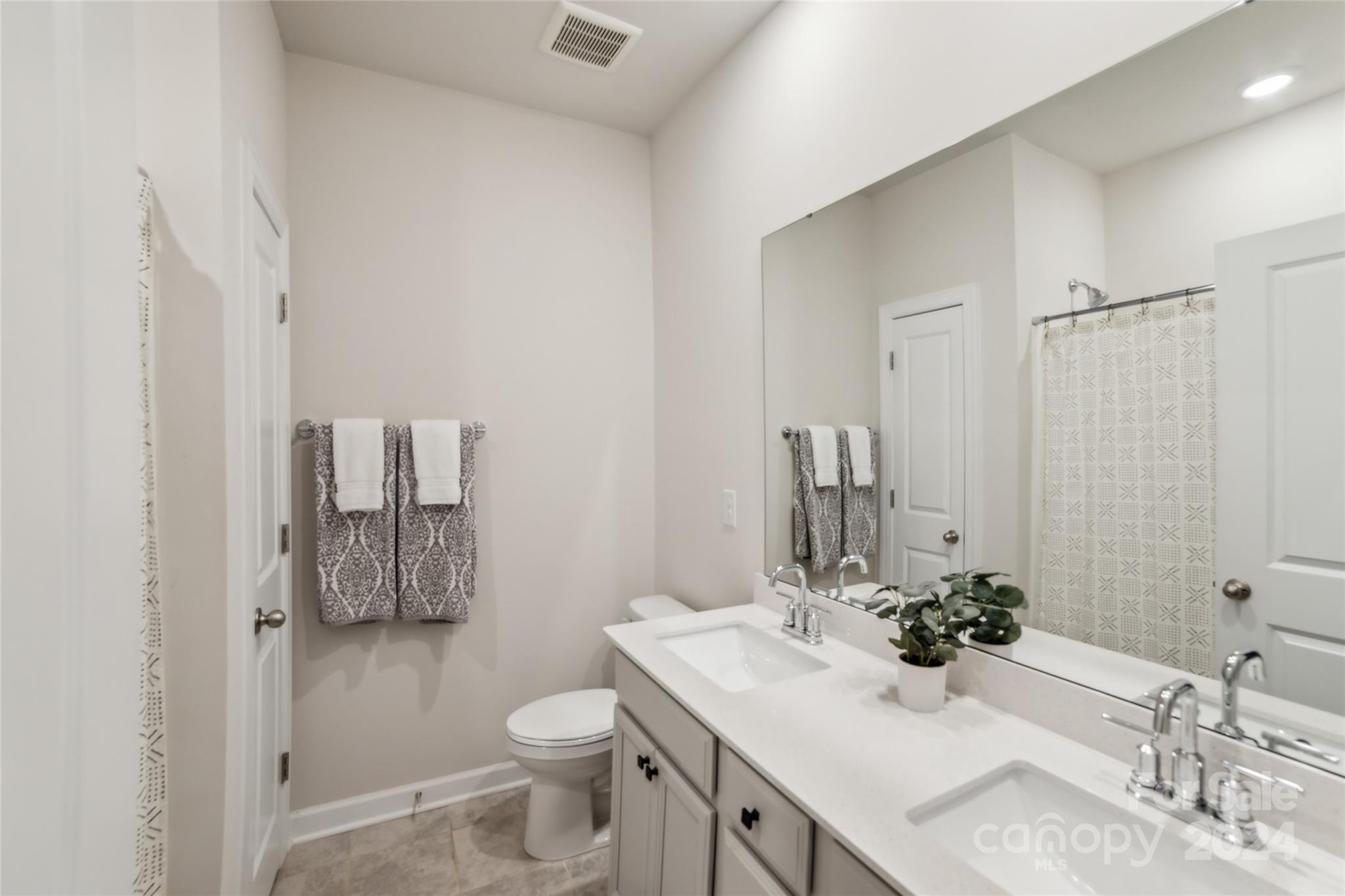 Larkhaven Hills - Residential