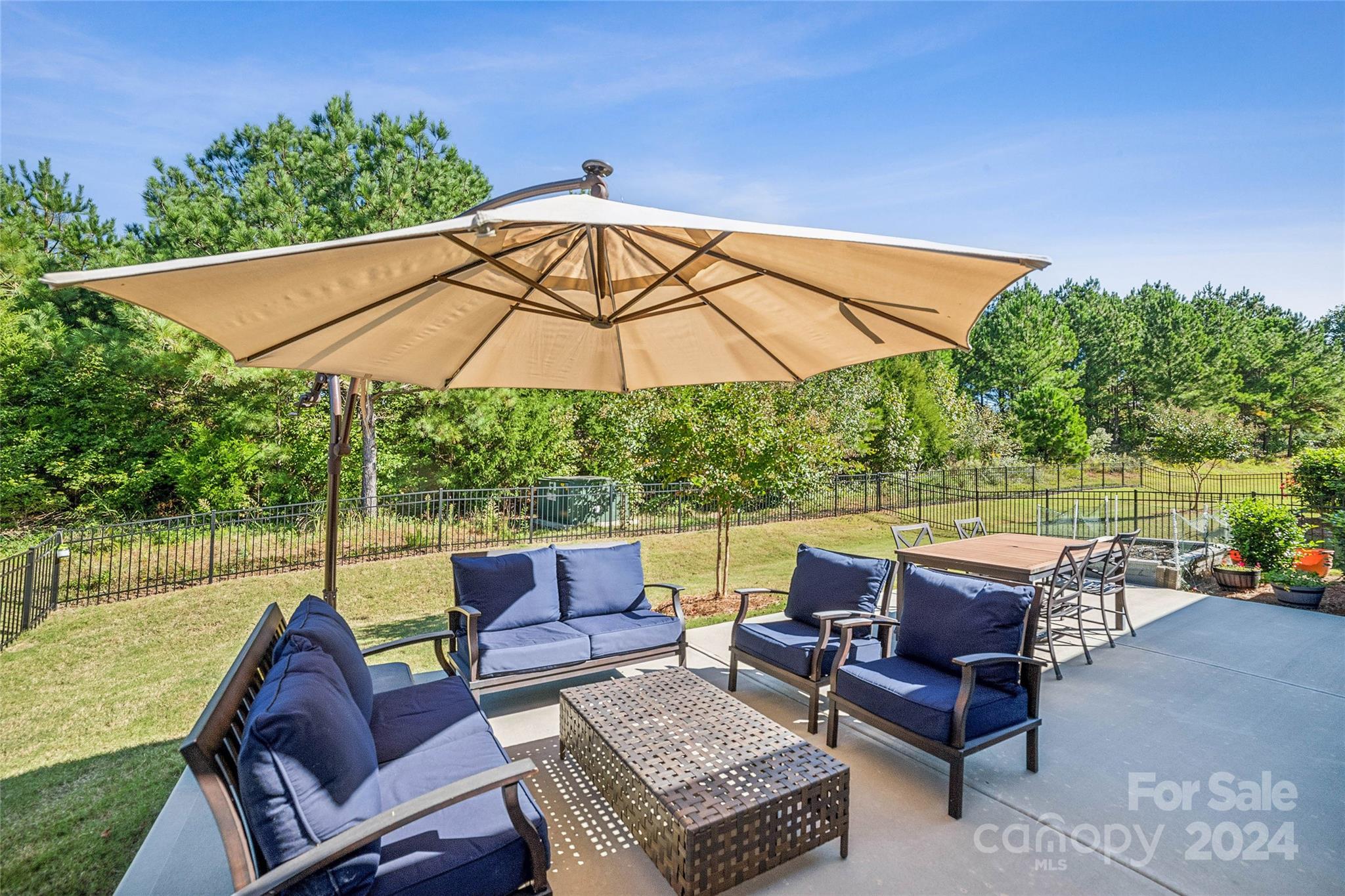 Larkhaven Hills - Residential