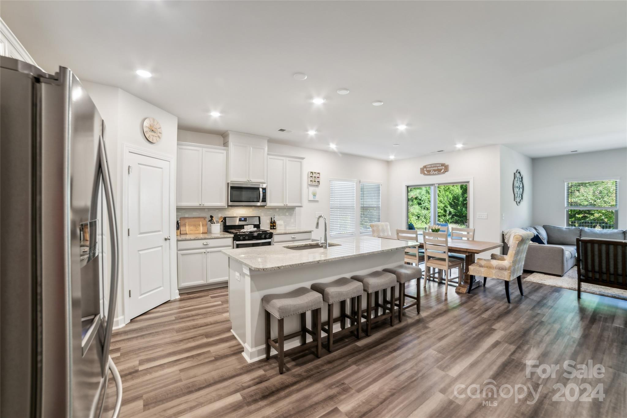 Larkhaven Hills - Residential